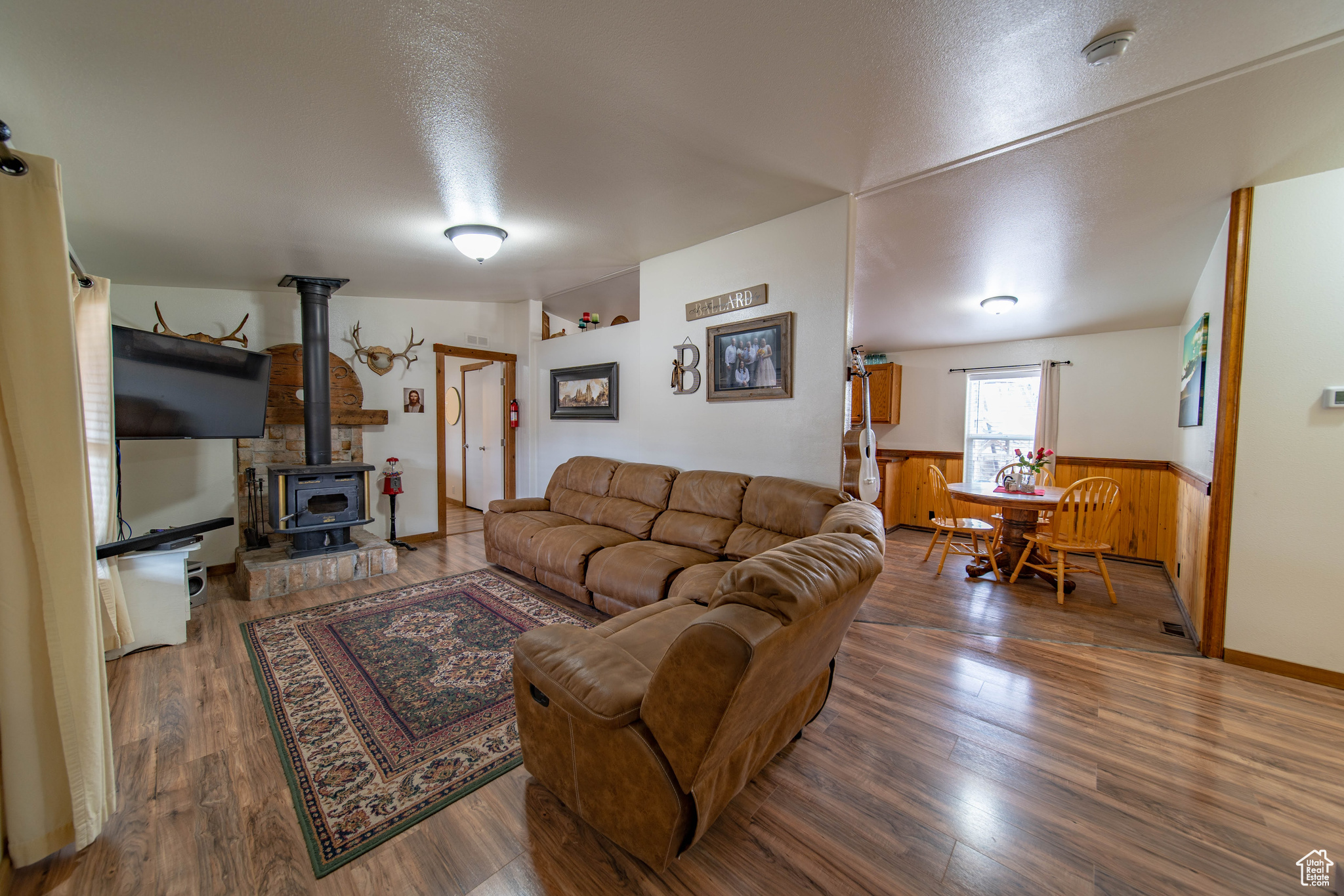 180 E MAIN ST, Ferron UT 84523