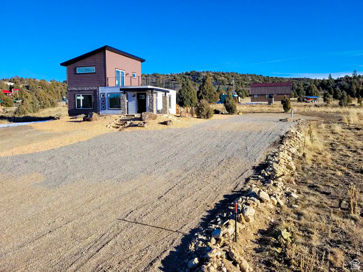 100 E Seneca Ct Alton UT 84710 399,000