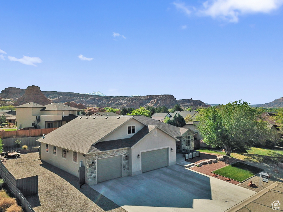 2251 RIO VERDE, Moab, Utah 84532, 5 Bedrooms Bedrooms, 12 Rooms Rooms,3 BathroomsBathrooms,Residential,For sale,RIO VERDE,1981471