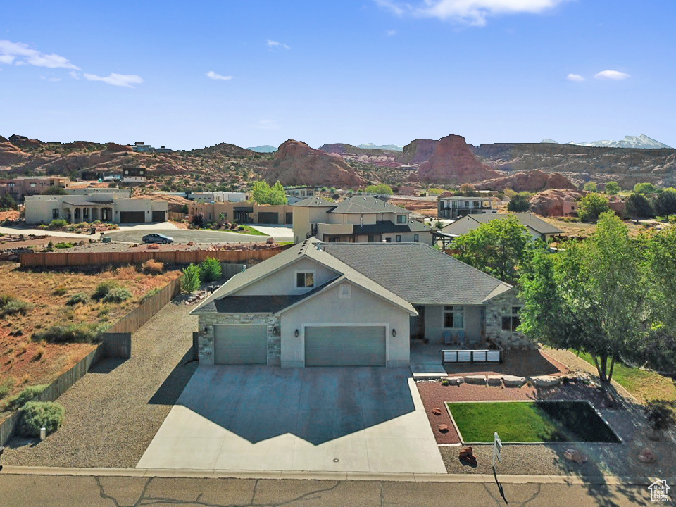 2251 RIO VERDE, Moab, Utah 84532, 5 Bedrooms Bedrooms, 12 Rooms Rooms,3 BathroomsBathrooms,Residential,For sale,RIO VERDE,1981471