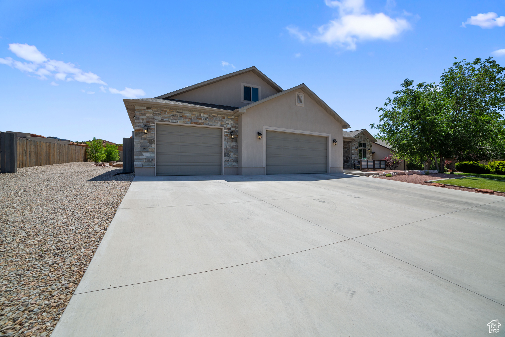 2251 RIO VERDE, Moab, Utah 84532, 5 Bedrooms Bedrooms, 12 Rooms Rooms,3 BathroomsBathrooms,Residential,For sale,RIO VERDE,1981471