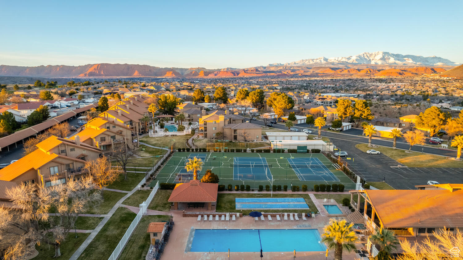 860 S VILLAGE #J10, St. George, Utah 84770, 2 Bedrooms Bedrooms, 6 Rooms Rooms,2 BathroomsBathrooms,Residential,For sale,VILLAGE,1982295