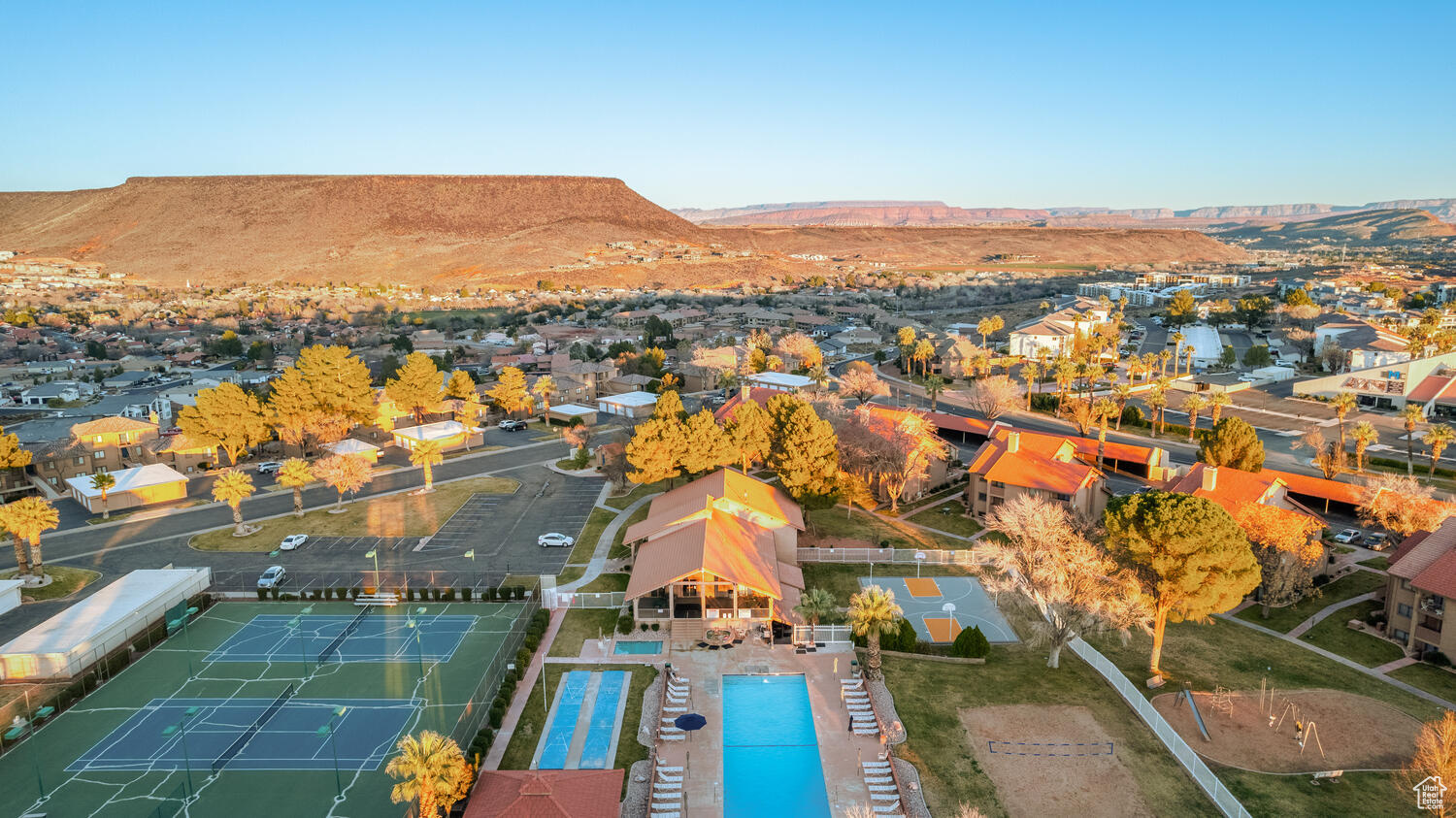 860 S VILLAGE #J10, St. George, Utah 84770, 2 Bedrooms Bedrooms, 6 Rooms Rooms,2 BathroomsBathrooms,Residential,For sale,VILLAGE,1982295