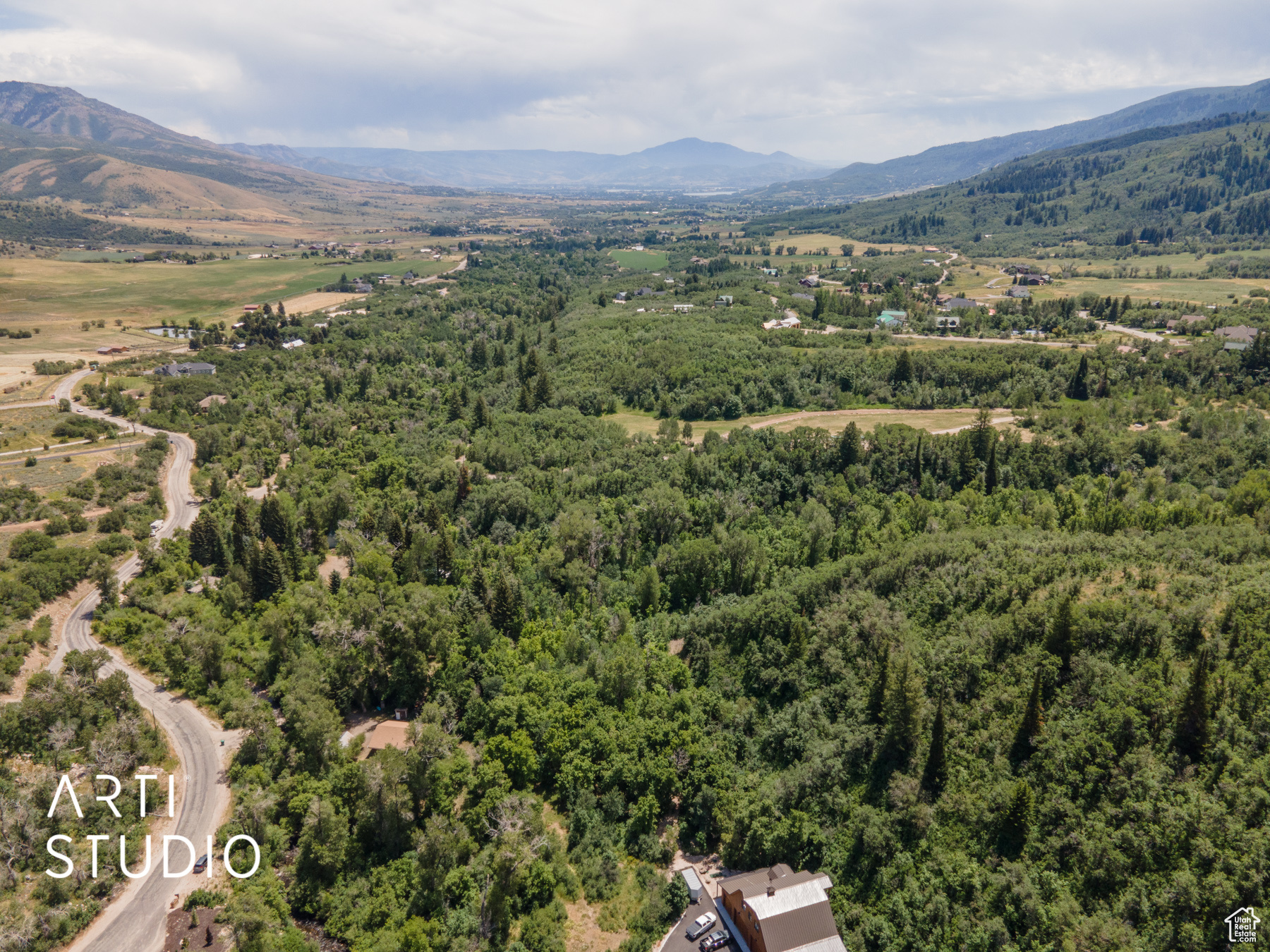 Drone / aerial view featuring a mountain view