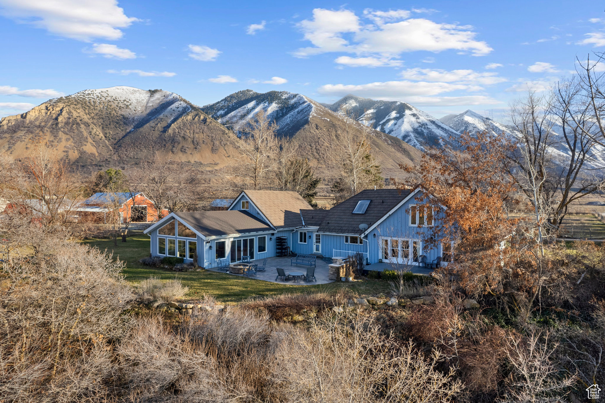 Drone view of the home and mountains looking to the southeast. Check out the views.