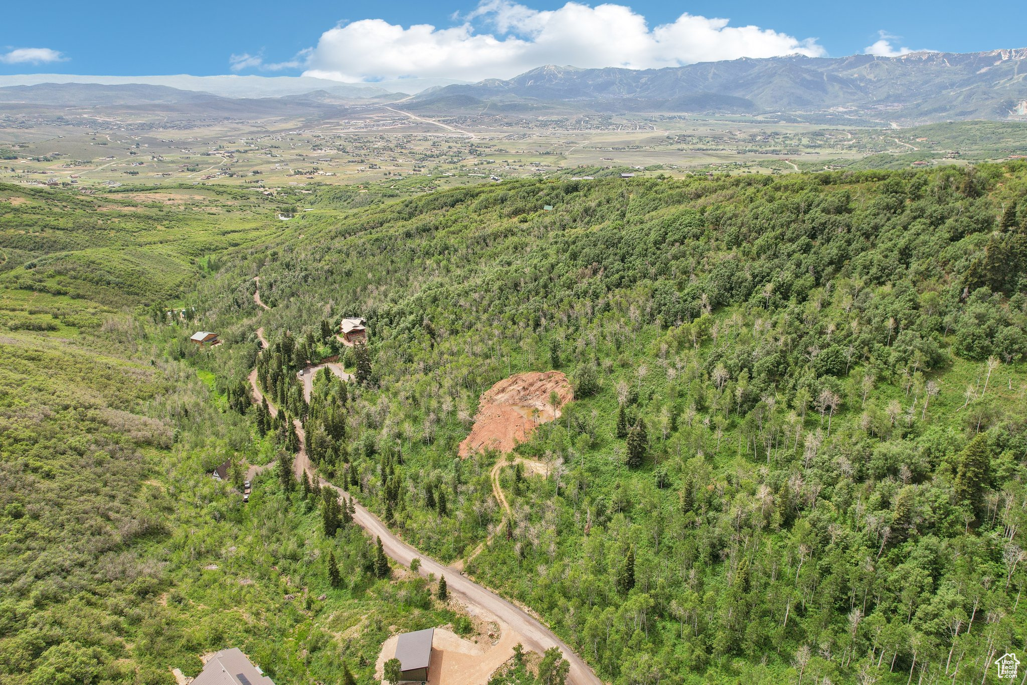 Bird's eye view with a mountain view