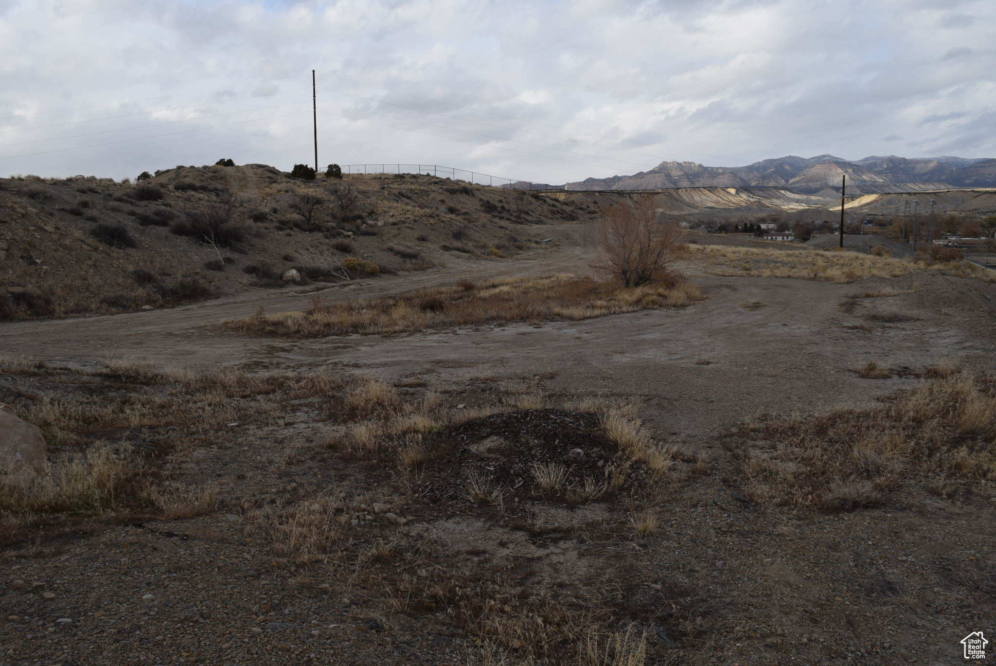 410 N CRESTVIEW, Price, Utah 84501, ,Land,For sale,CRESTVIEW,1983037