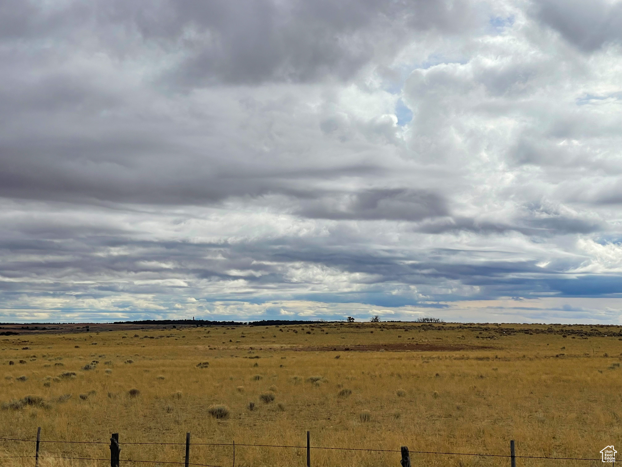 View of yard featuring a rural view