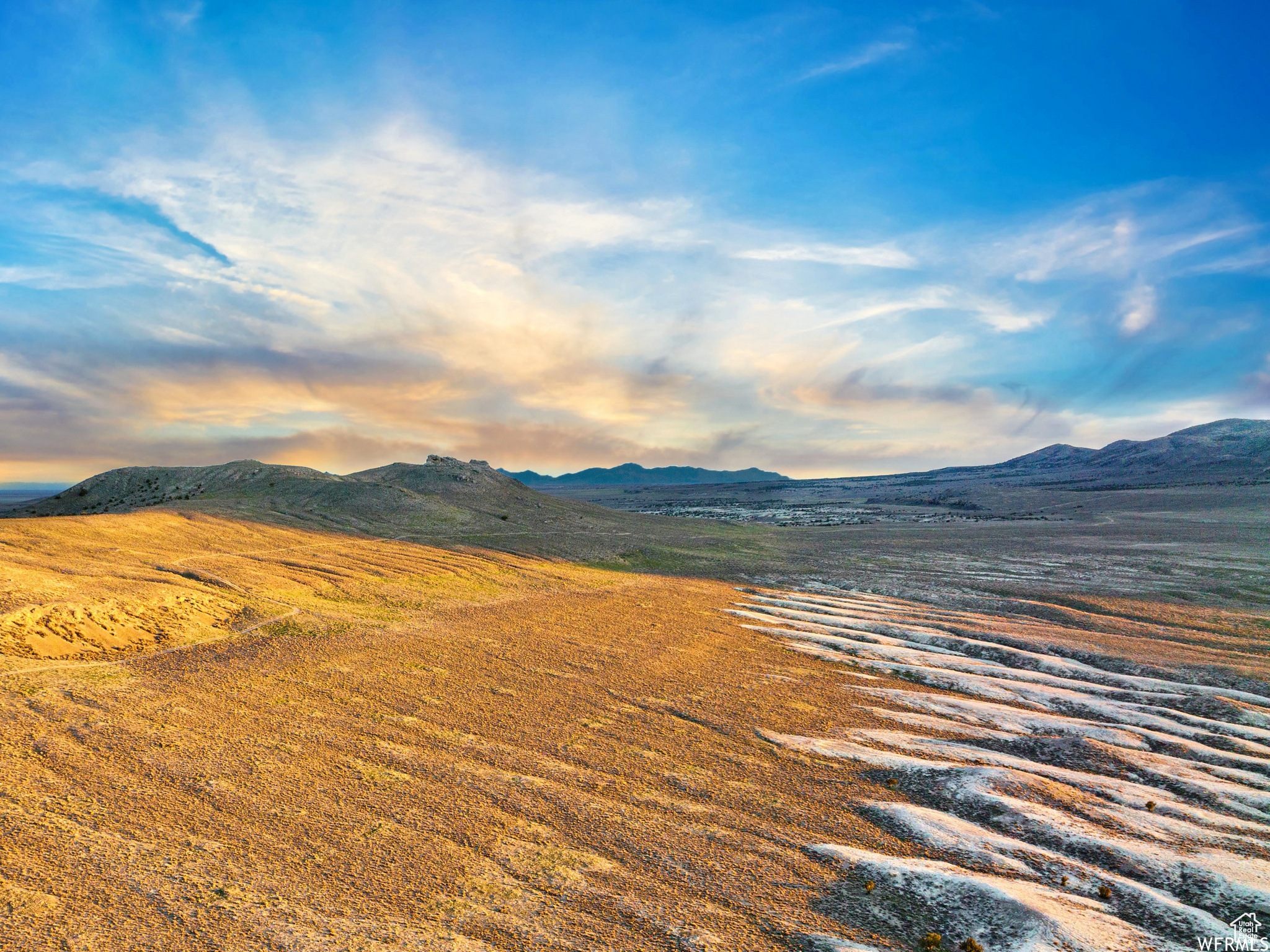 View of mountain feature