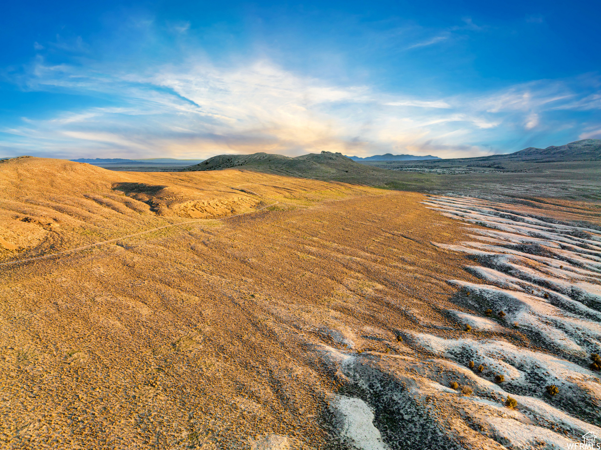 View of mountain feature