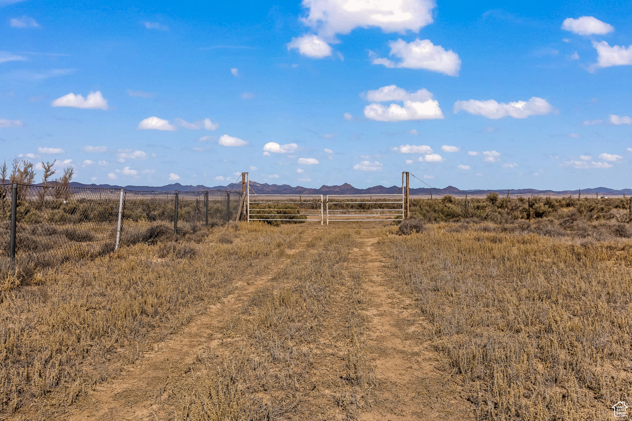 View of yard featuring a rural view