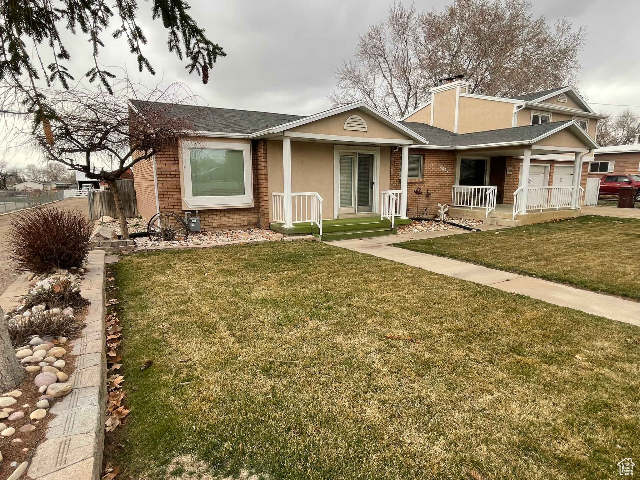 5859 S 3500 W, Roy, Utah 84067, 4 Bedrooms Bedrooms, 15 Rooms Rooms,2 BathroomsBathrooms,Residential,For sale,3500,1984176