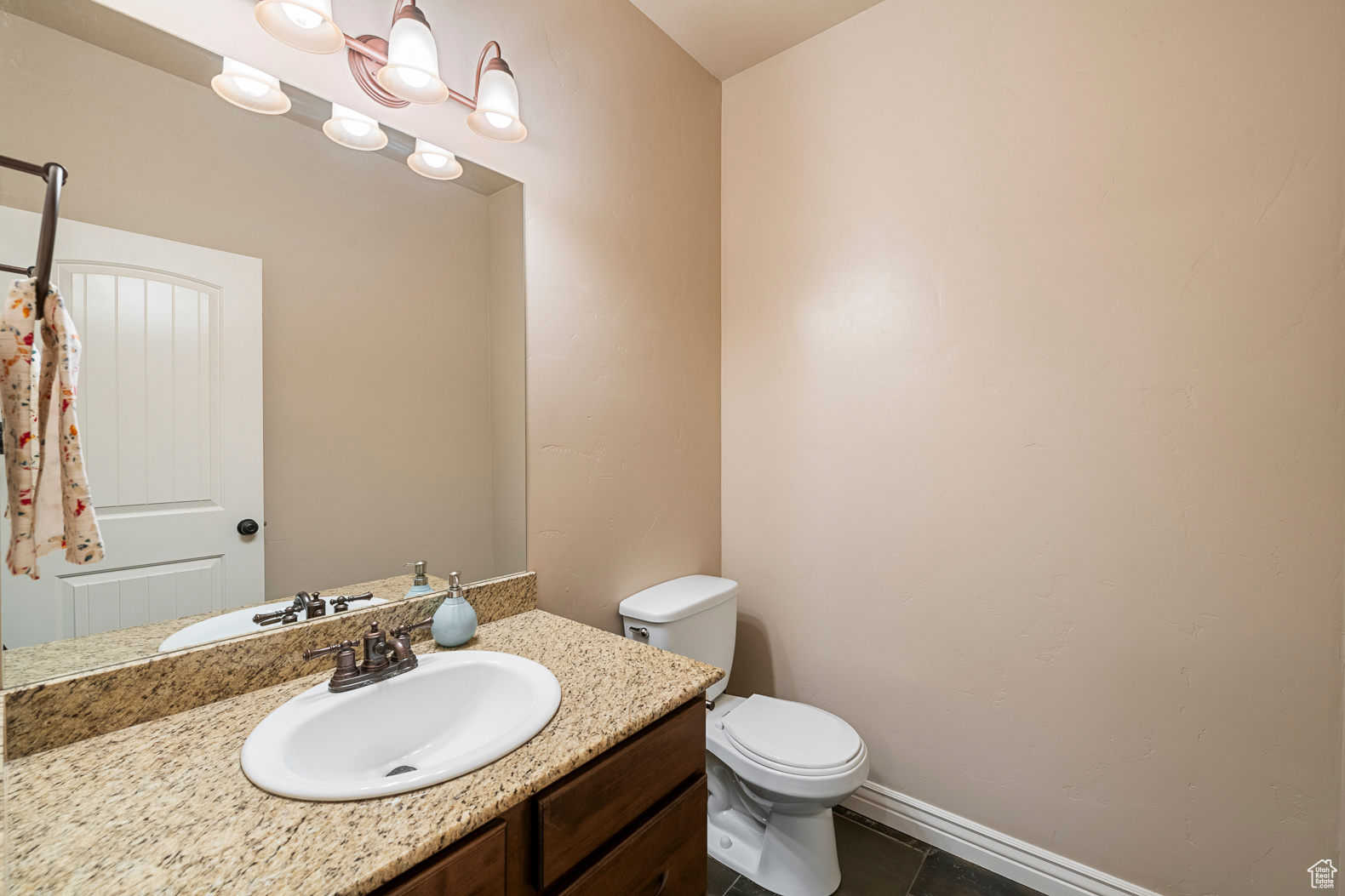 331 E Manilla Dr Draper UT 84020 1,043,000