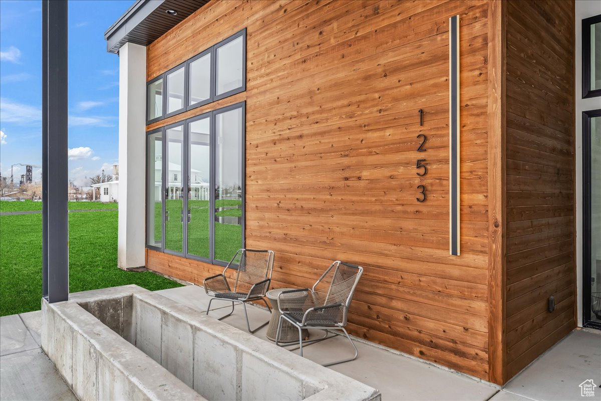 1253 W Highgate Ave West Bountiful UT 84087 1,924,900