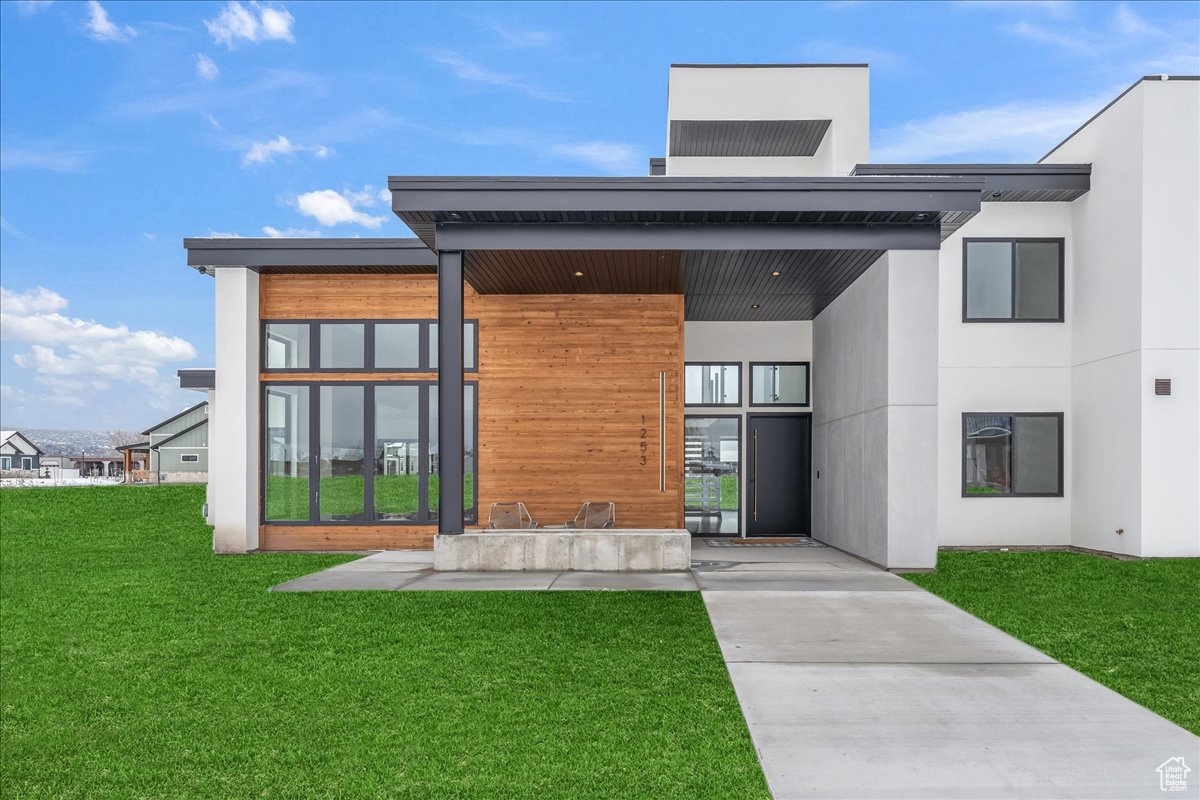 1253 W Highgate Ave West Bountiful UT 84087 1,924,900