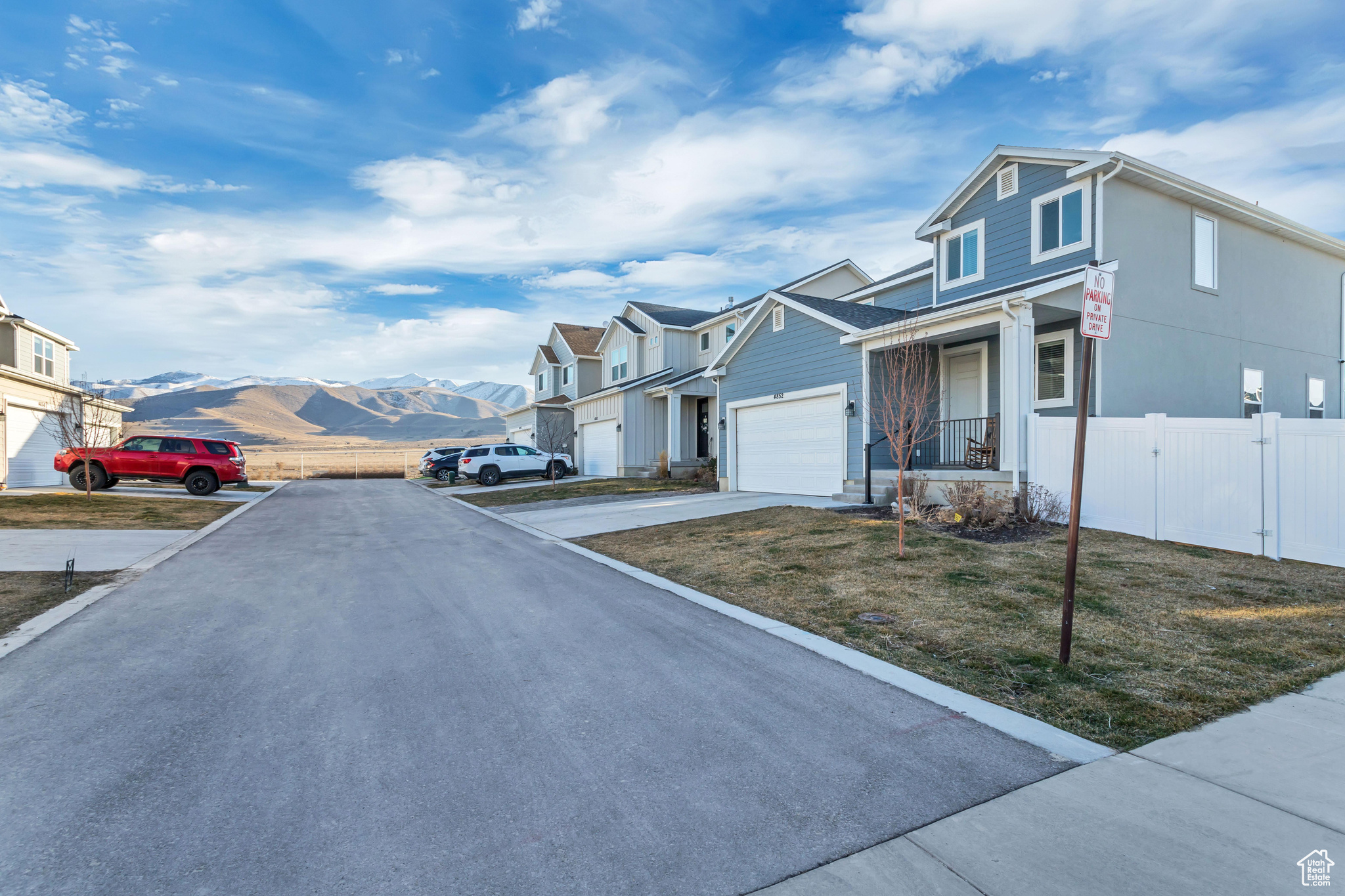 4852 E LAKE CORNER S, Eagle Mountain, Utah 84005, 4 Bedrooms Bedrooms, 14 Rooms Rooms,3 BathroomsBathrooms,Residential,For sale,LAKE CORNER,1985225