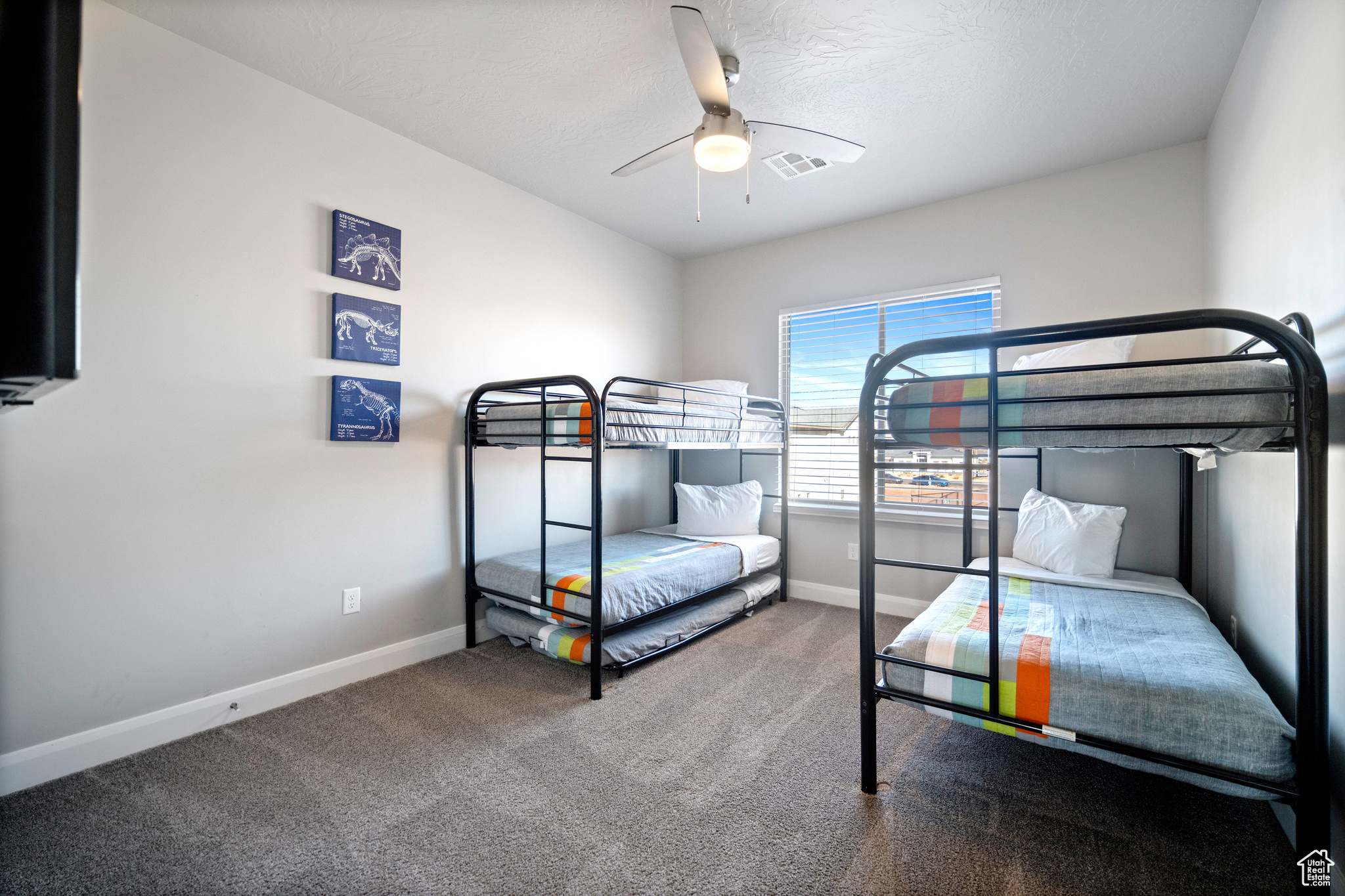 2 nd bunk bedroom.