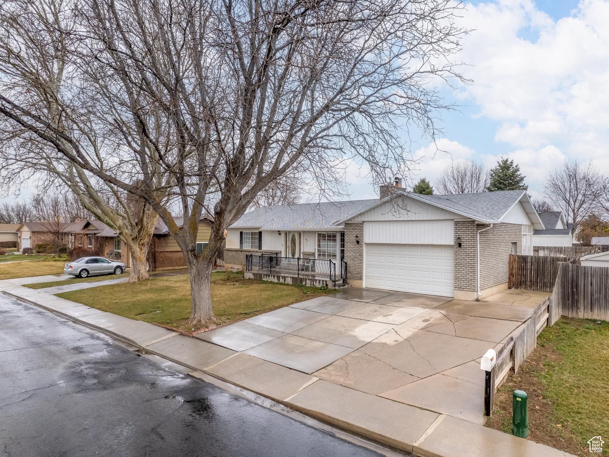 833 S WOLF HOLLOW DR, Spanish Fork UT 84660