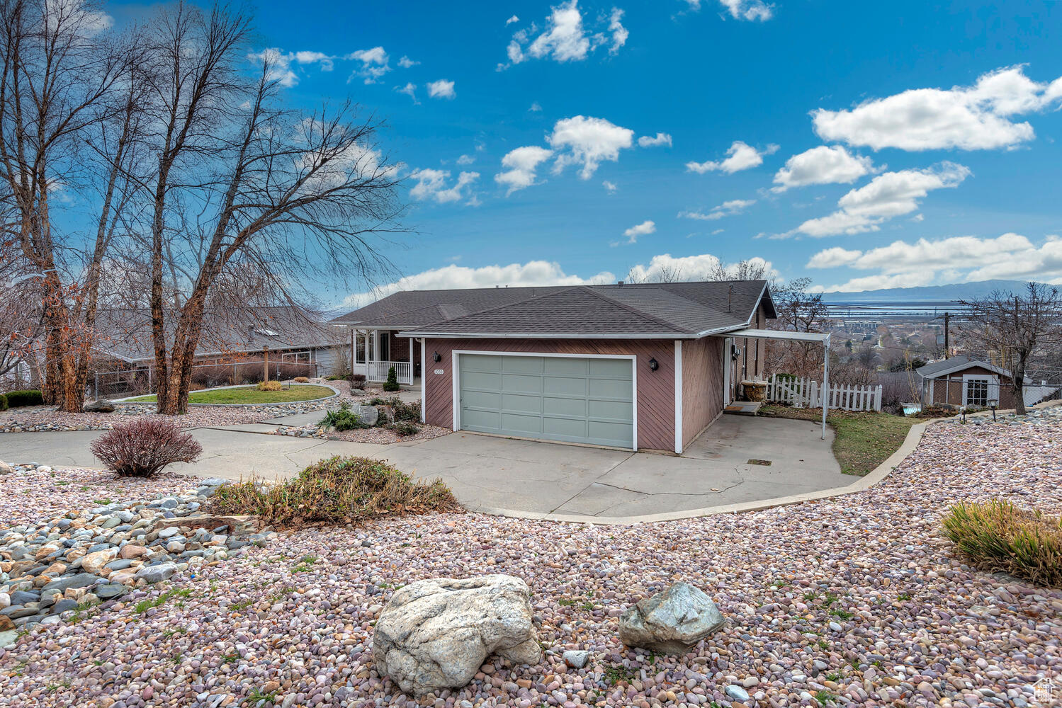 1055 N 500 E, Centerville, Utah 84014, 5 Bedrooms Bedrooms, 18 Rooms Rooms,3 BathroomsBathrooms,Residential,For sale,500,1986049