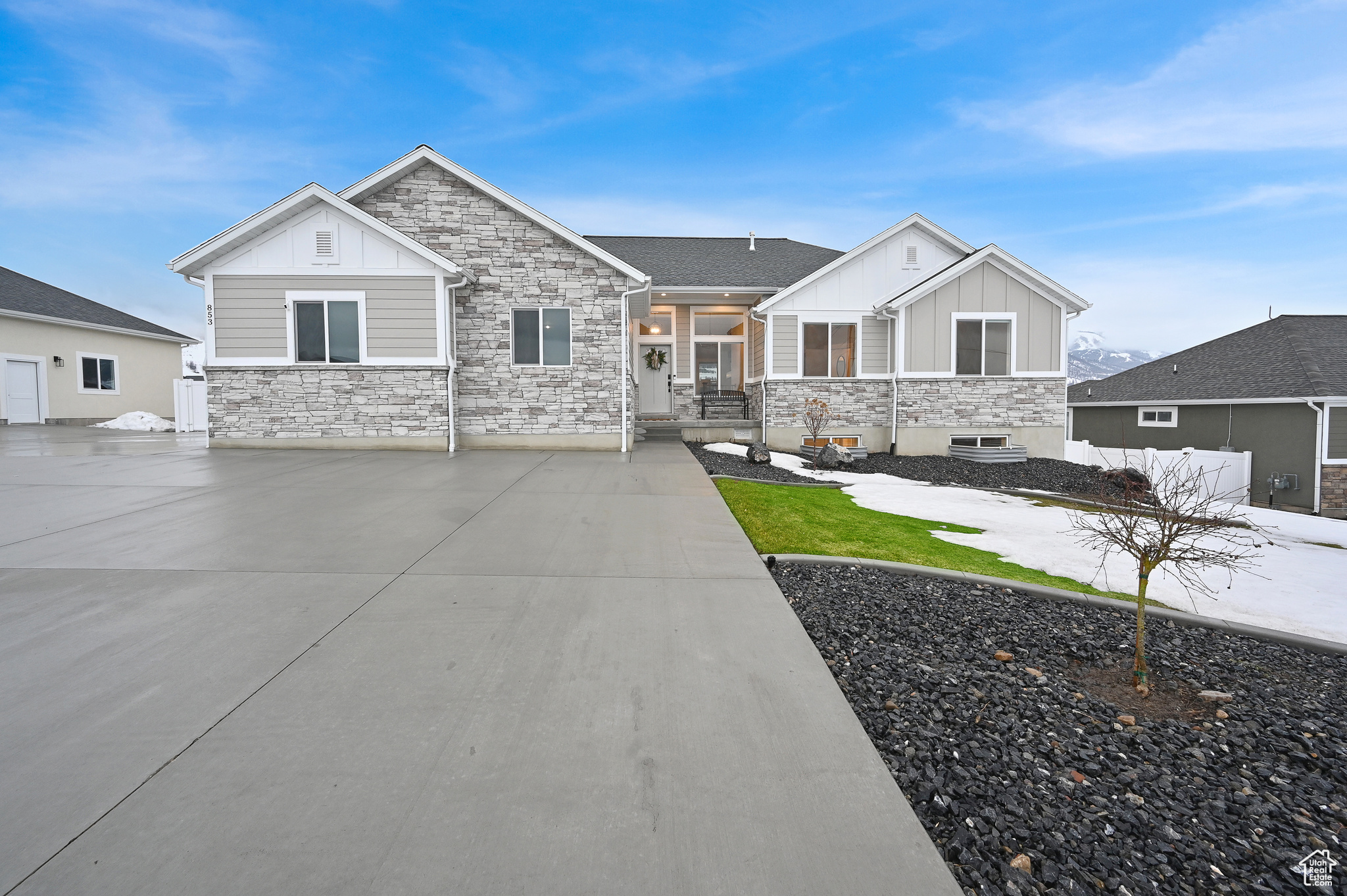 853 S Center St Wellsville UT 84339 875,000