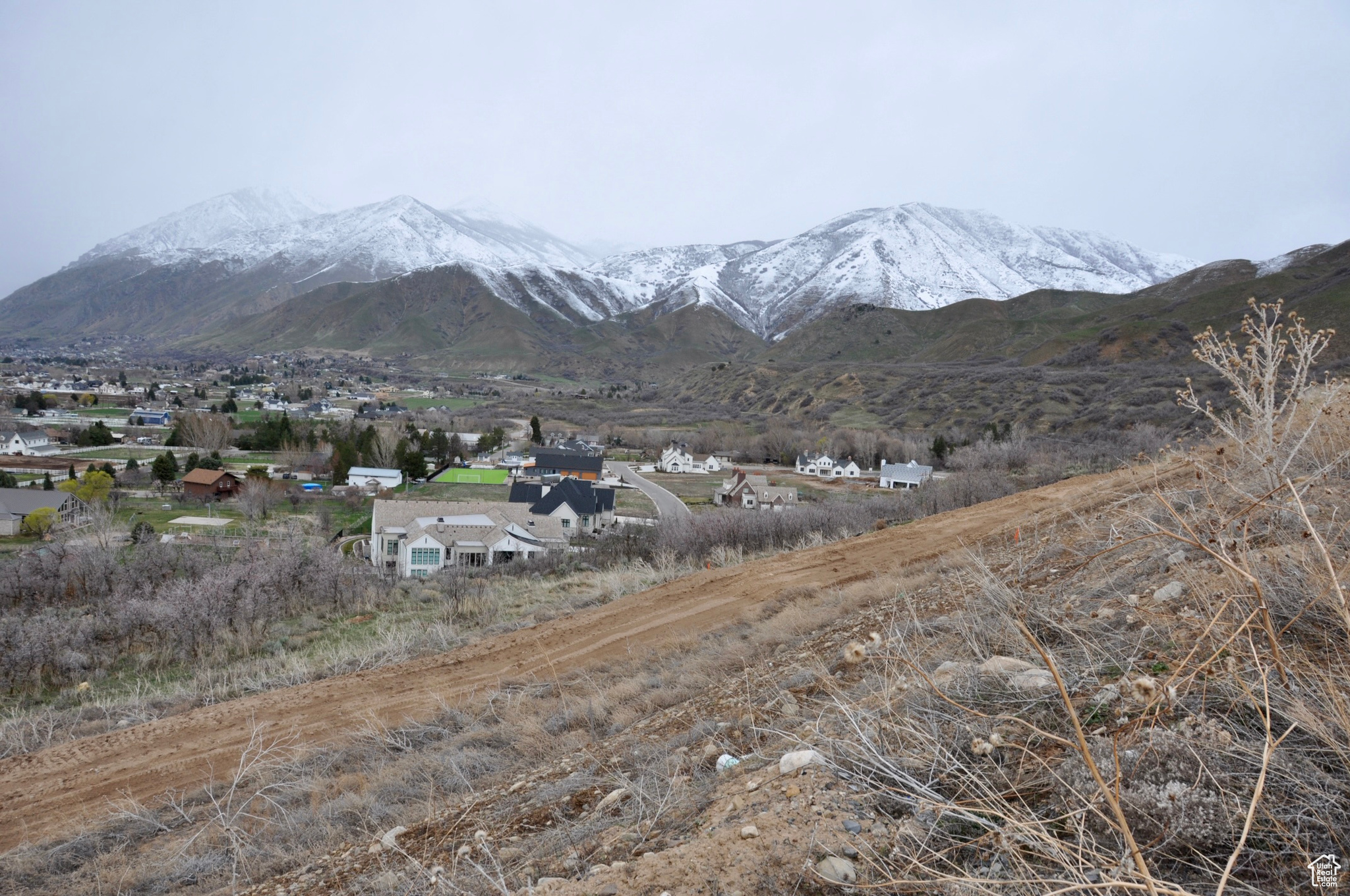 View of mountain feature