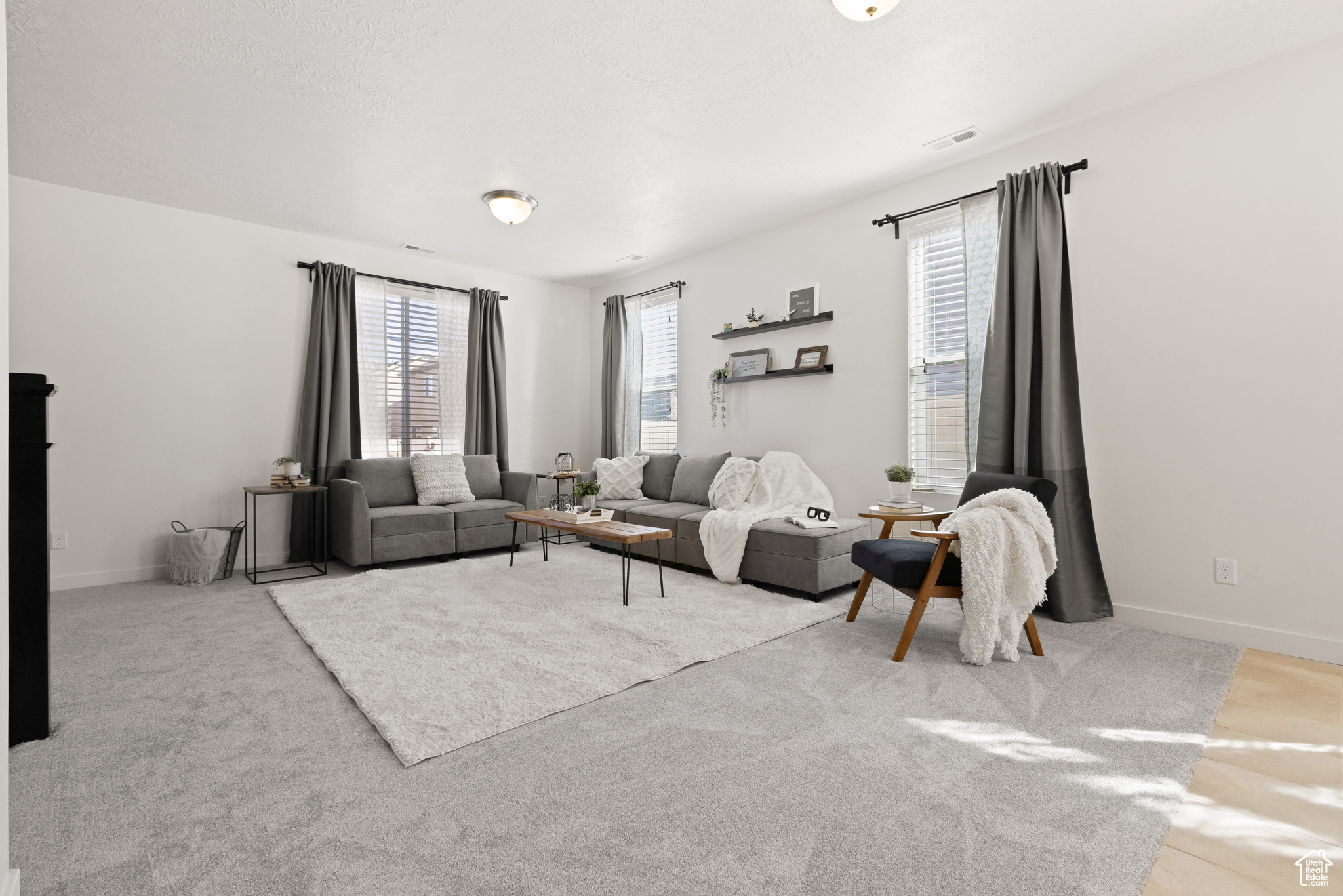 957 W Stonehaven Dr North Salt Lake UT 84054 529,800