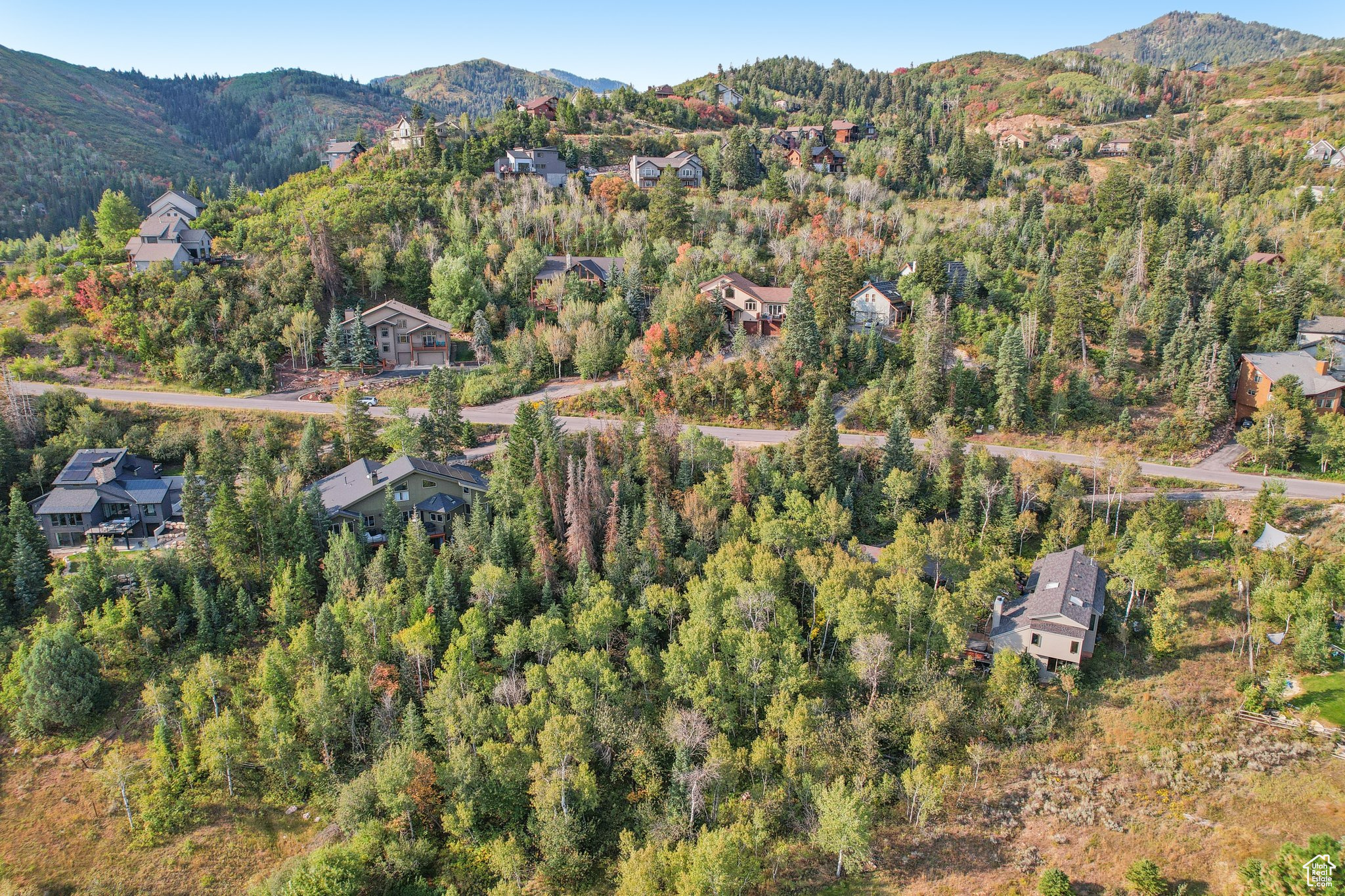 Drone / aerial view featuring a mountain view