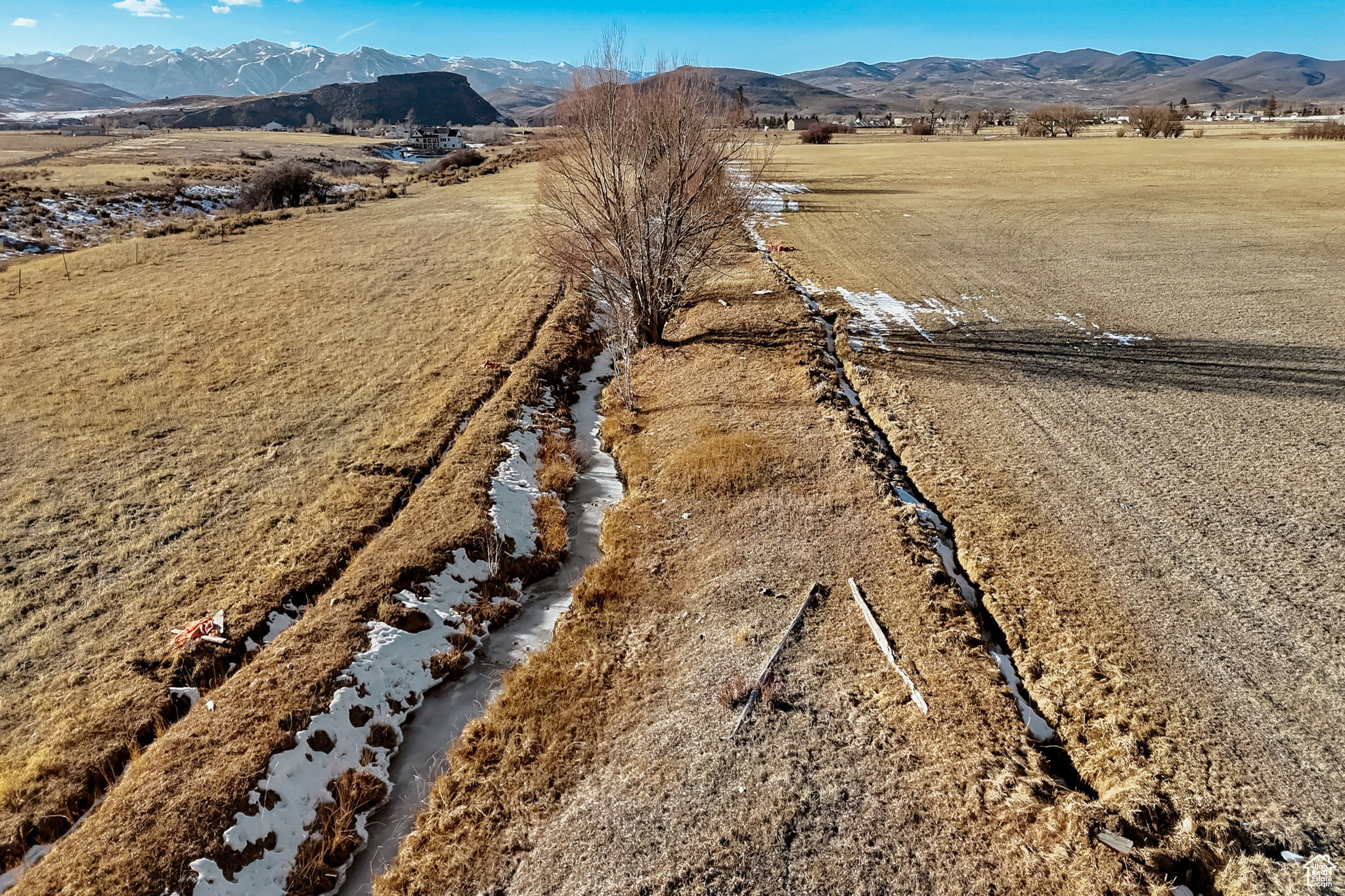 Aerial view featuring a mountain view