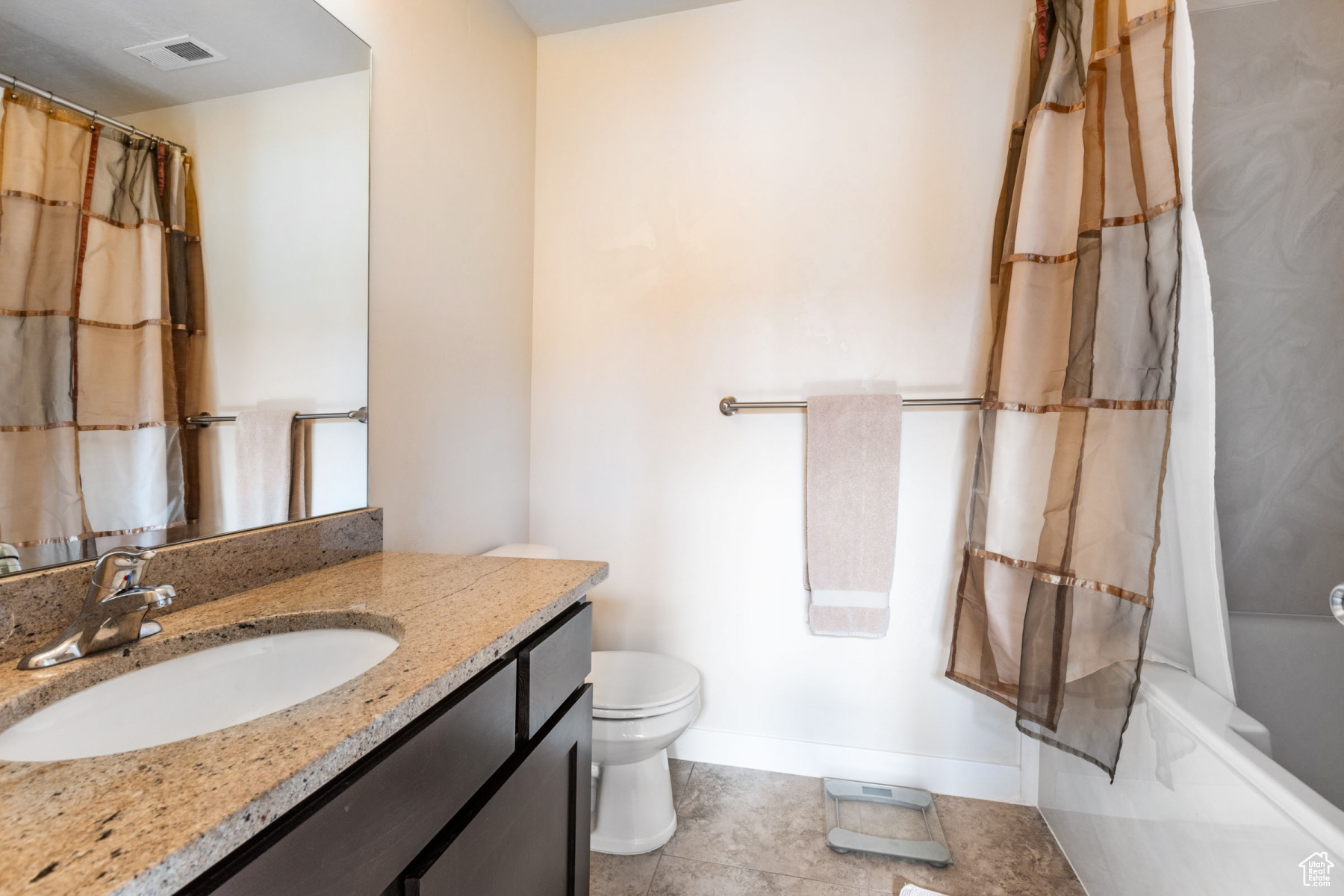 Ensuite bathroom with large soaking tub/shower combo!