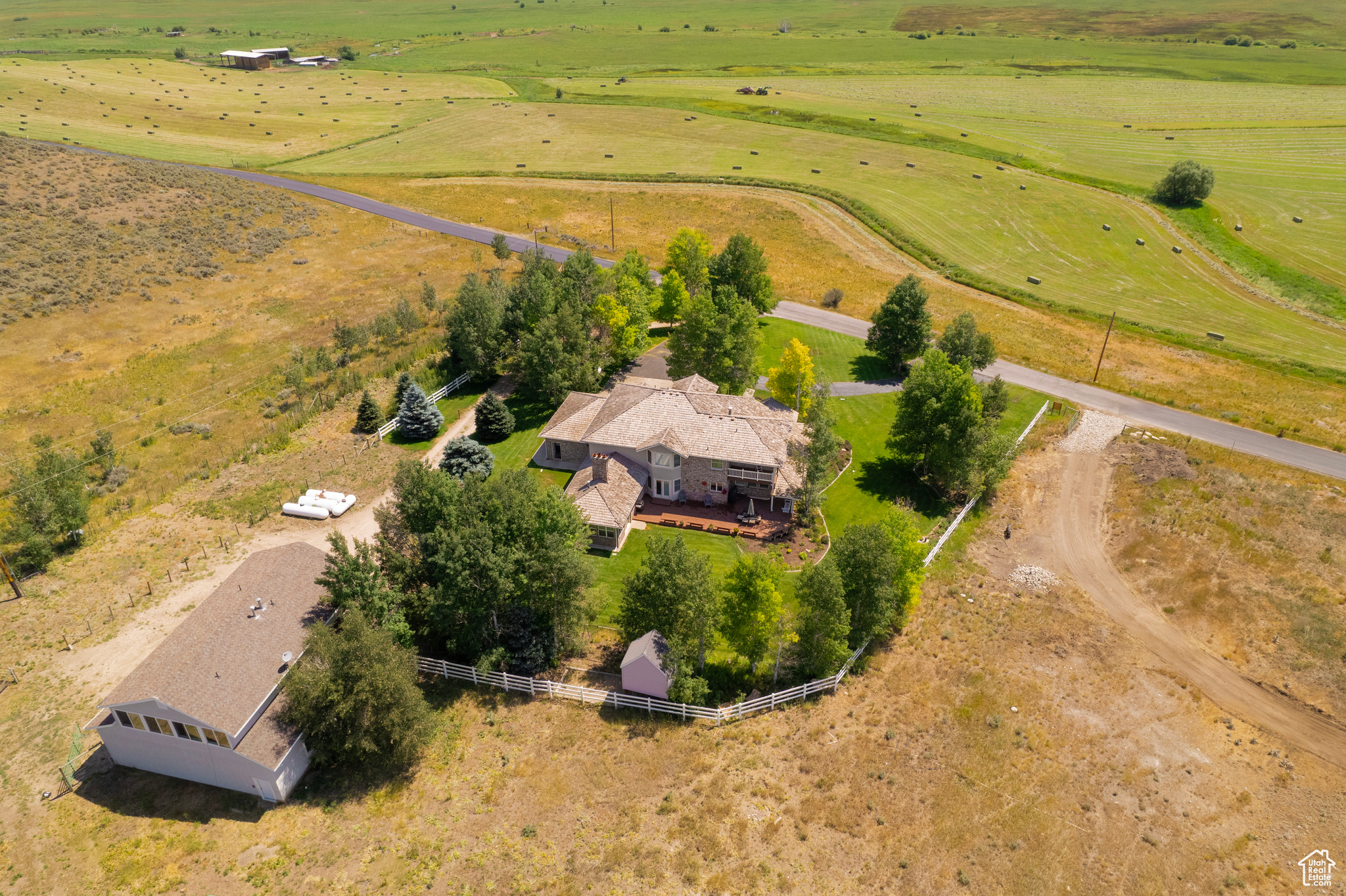 Aerial view featuring a rural view