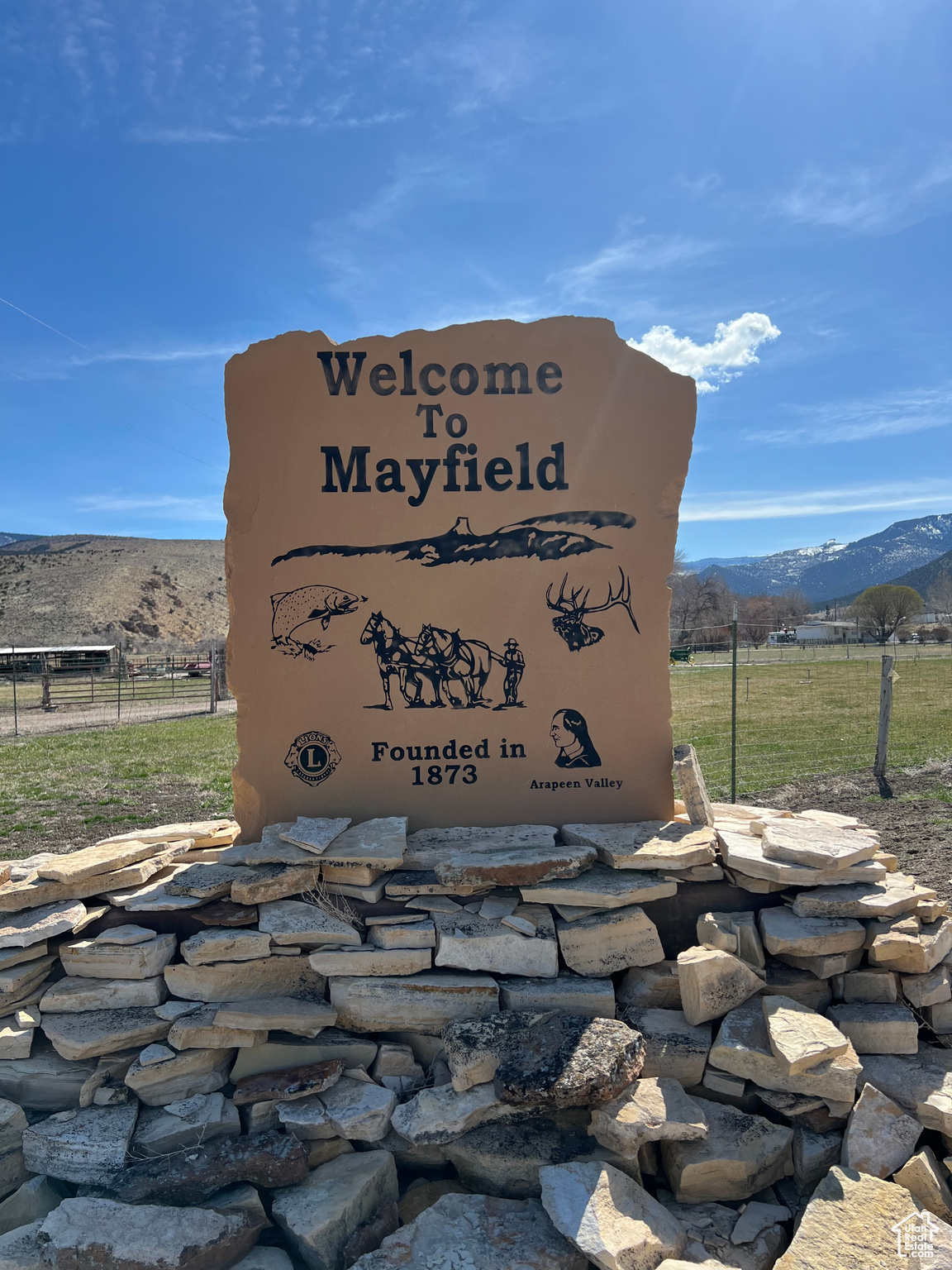 11 S 100 E Mayfield UT 84643 | $279,900 | UtahRealEstate.com