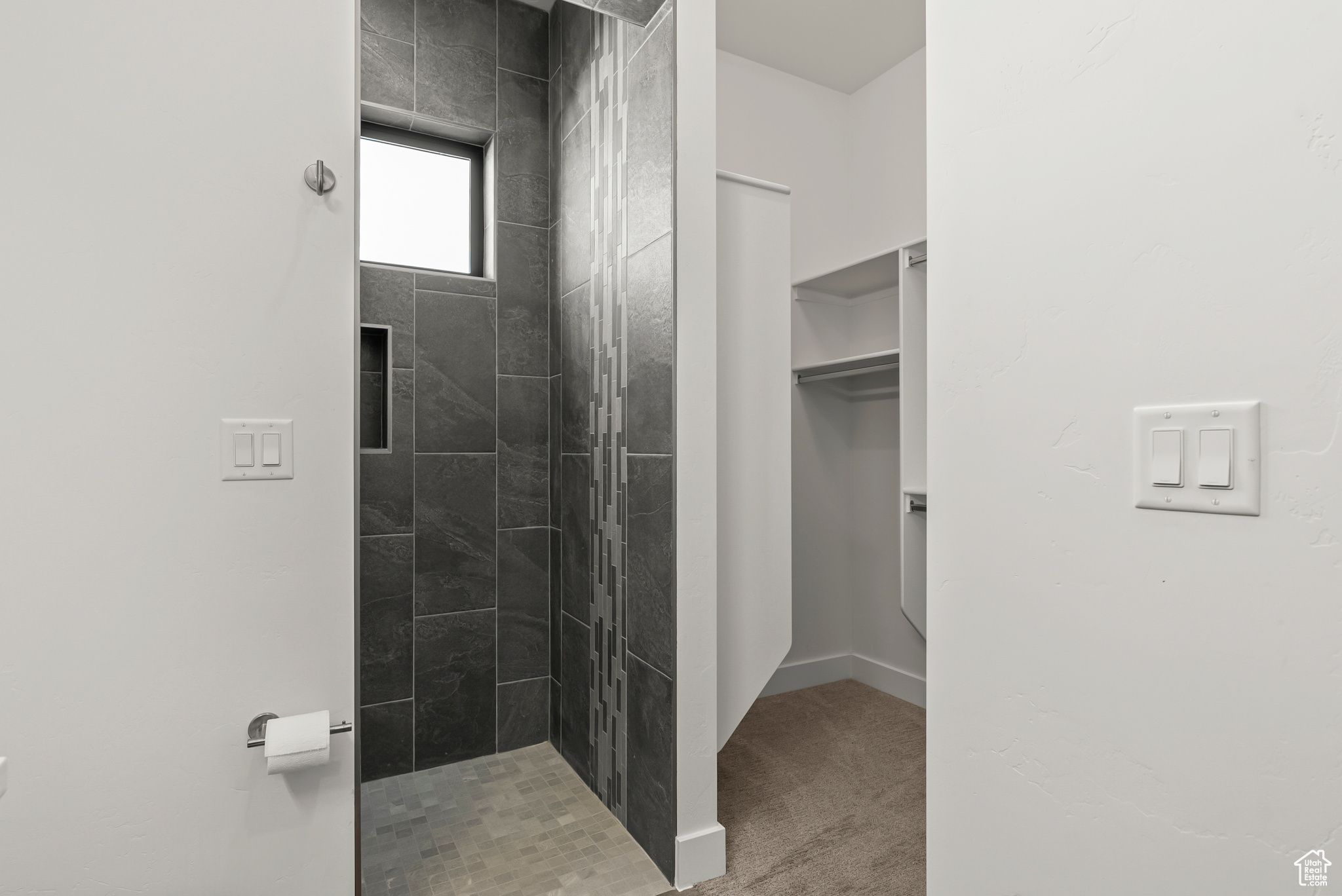 Bathroom with tiled shower, Casita Bathroom