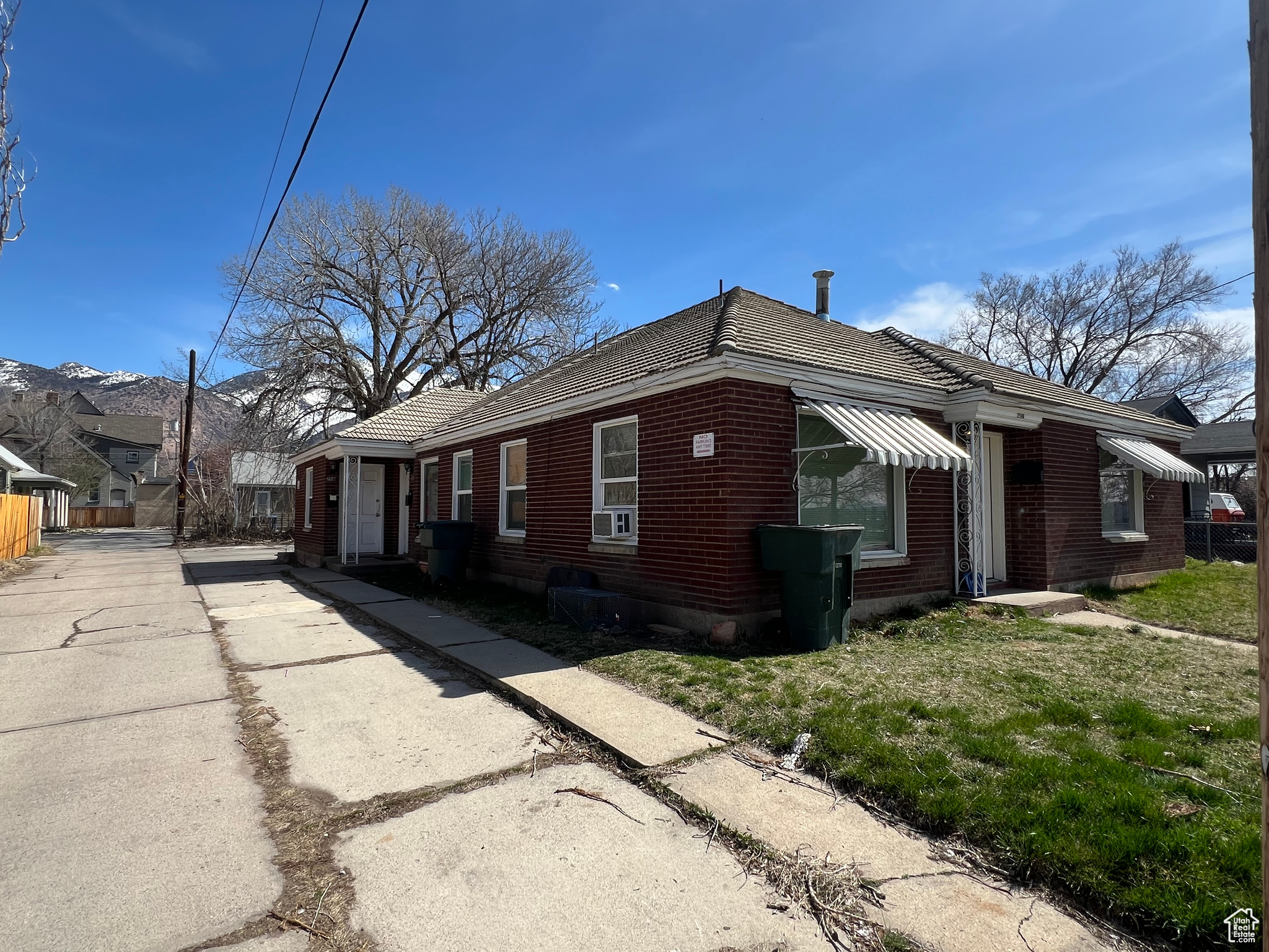 2560 PORTER, Ogden, Utah 84401, 3 Bedrooms Bedrooms, ,Residential,For sale,PORTER,1988079