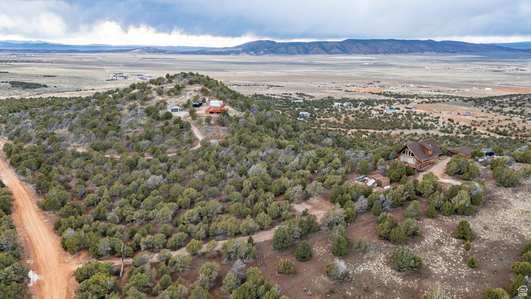 2416 W SPRING, Parowan, Utah 84761, 1 Bedroom Bedrooms, 8 Rooms Rooms,1 BathroomBathrooms,Residential,For sale,SPRING,1988186