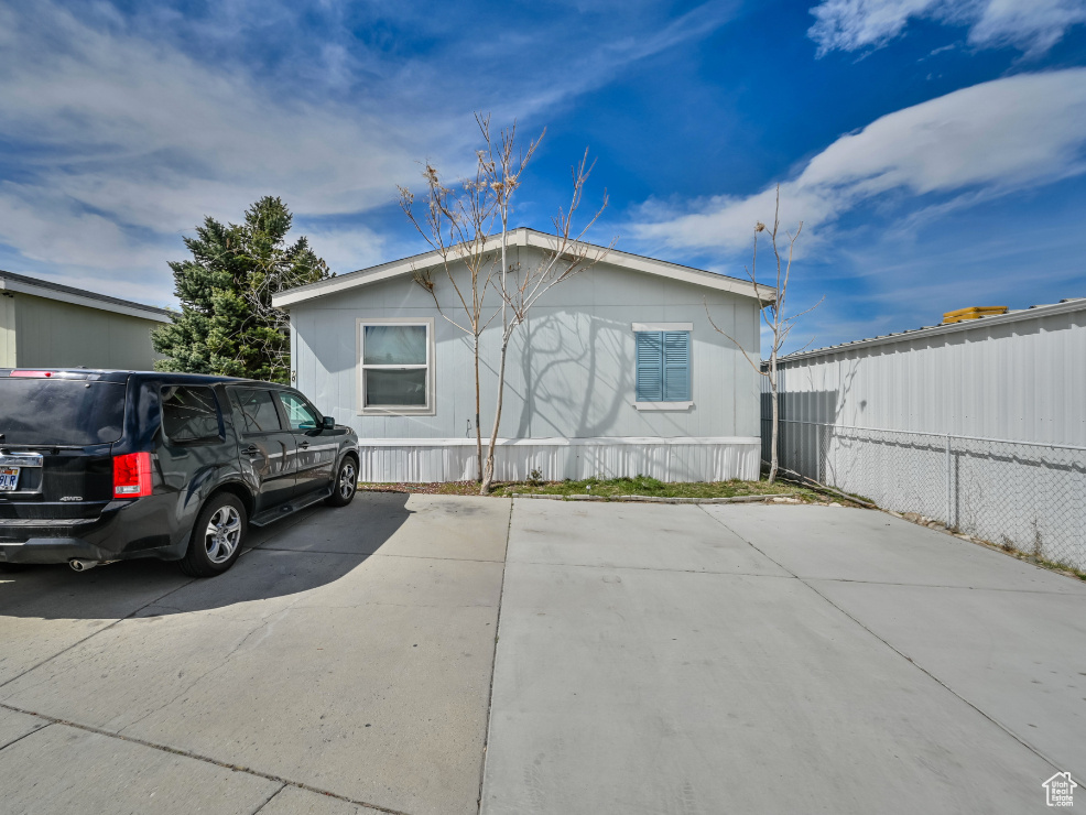 View of manufactured / mobile home