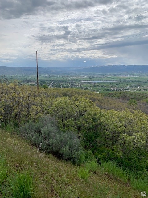 View of mountain feature