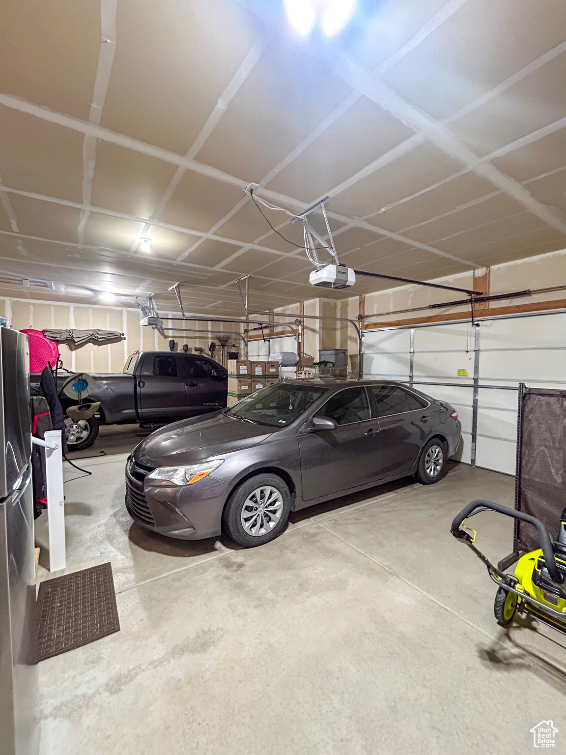 3 car garage!