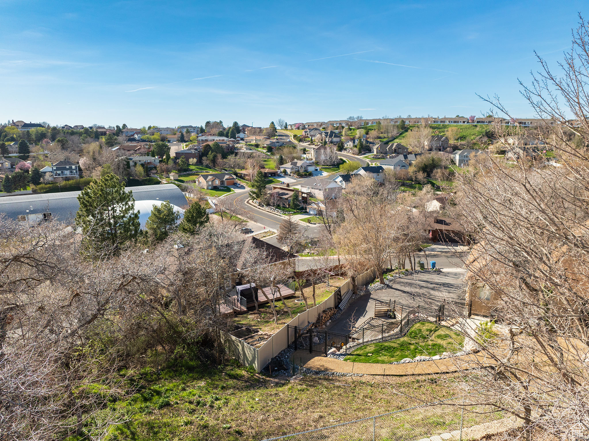 5813 S MAIN POINT BLVD E, South Ogden, Utah 84405, 4 Bedrooms Bedrooms, 12 Rooms Rooms,1 BathroomBathrooms,Residential,For sale,MAIN POINT BLVD,1989477