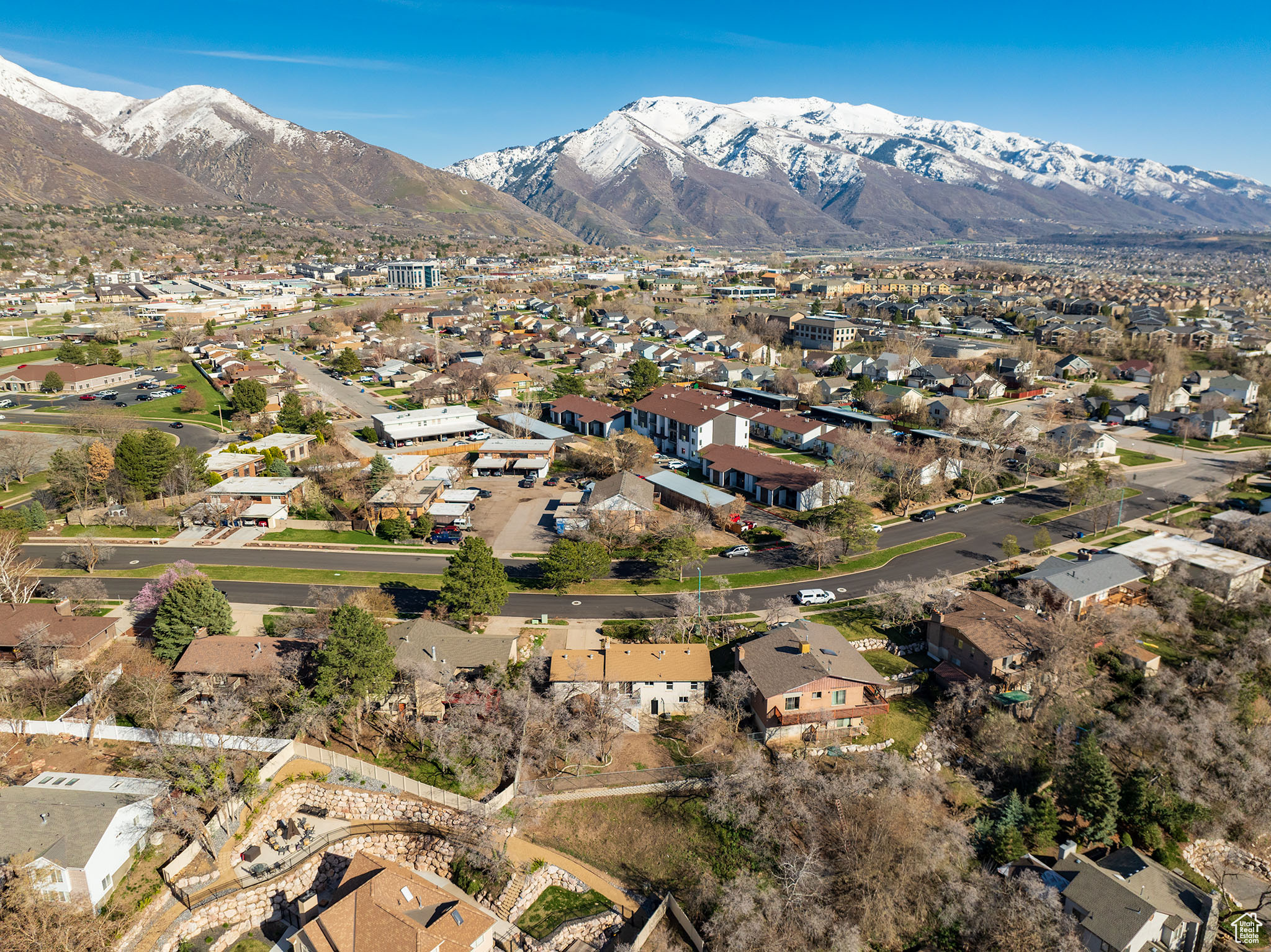 5813 S MAIN POINT BLVD E, South Ogden, Utah 84405, 4 Bedrooms Bedrooms, 12 Rooms Rooms,1 BathroomBathrooms,Residential,For sale,MAIN POINT BLVD,1989477