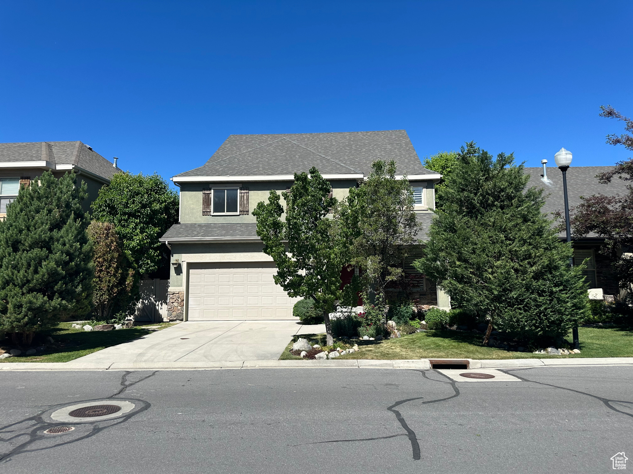 View of front of house with a garage