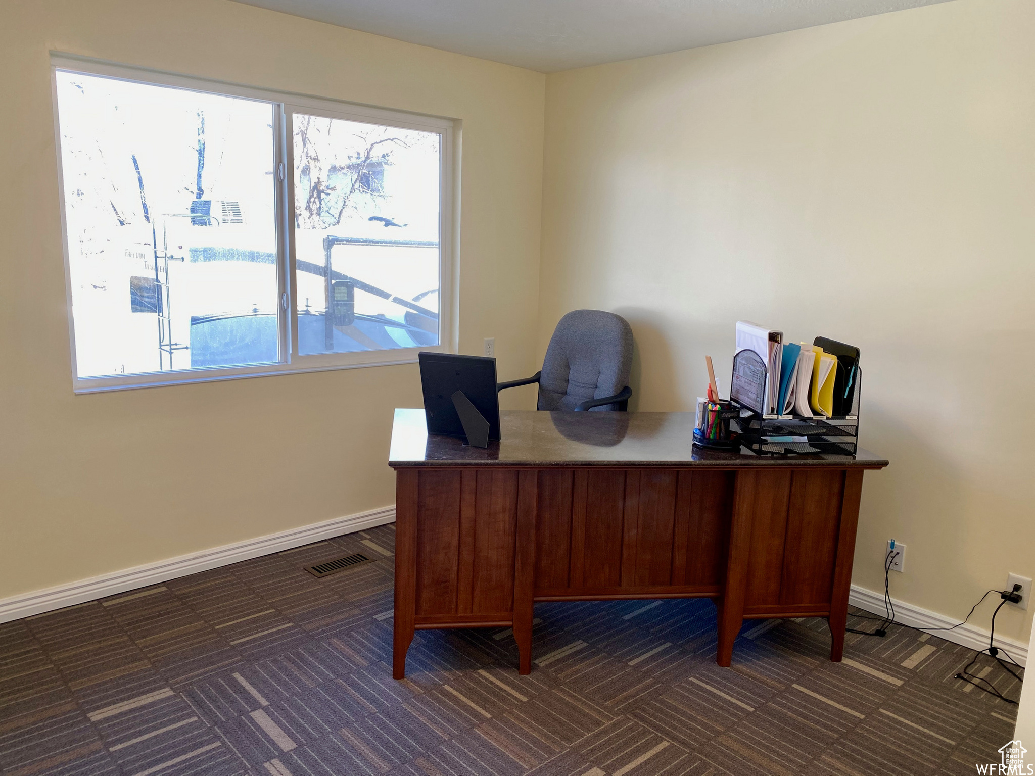 Office area with a healthy amount of sunlight