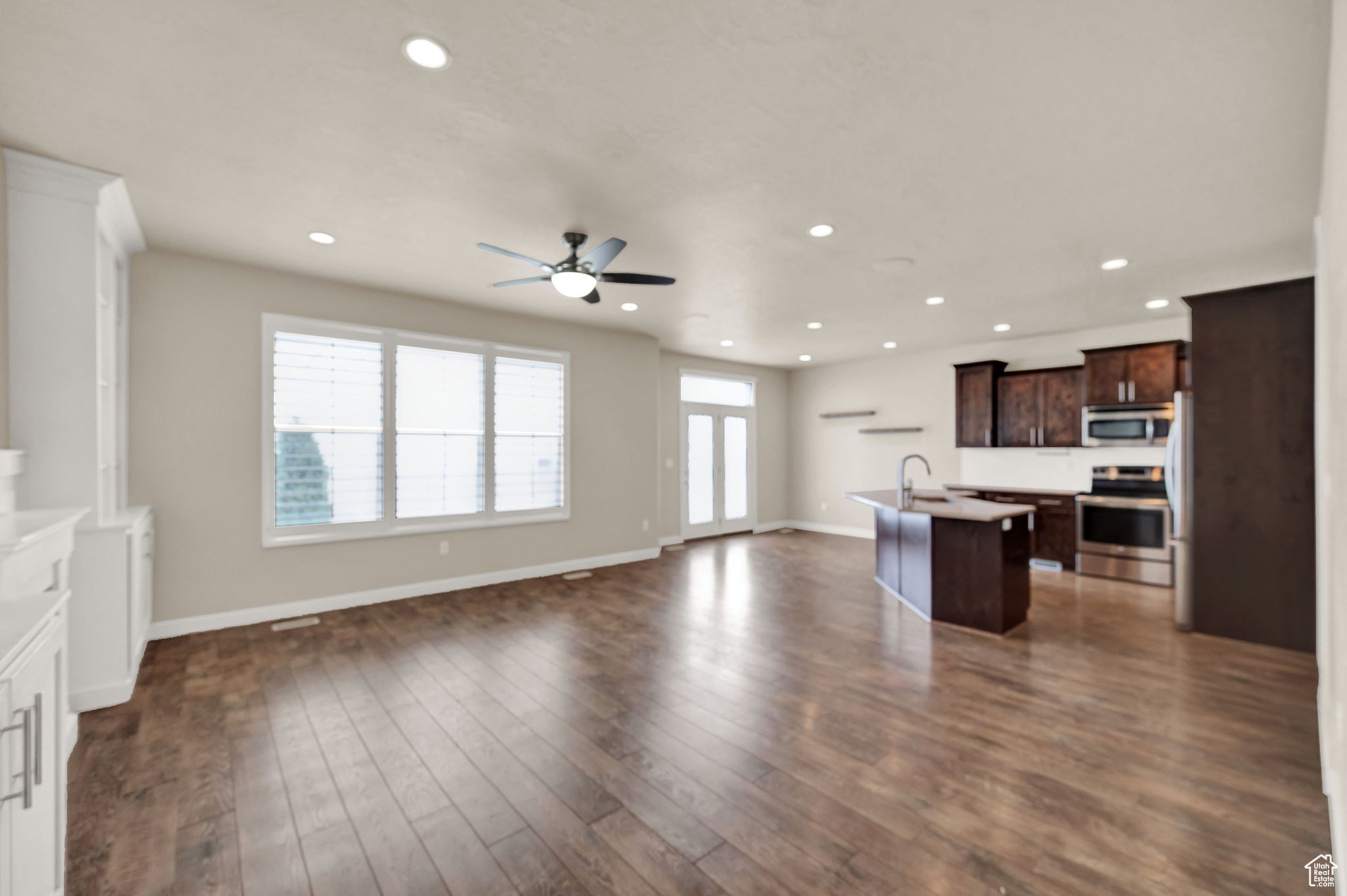 808 W Star Spangled Dr Bluffdale UT 84065 700,000