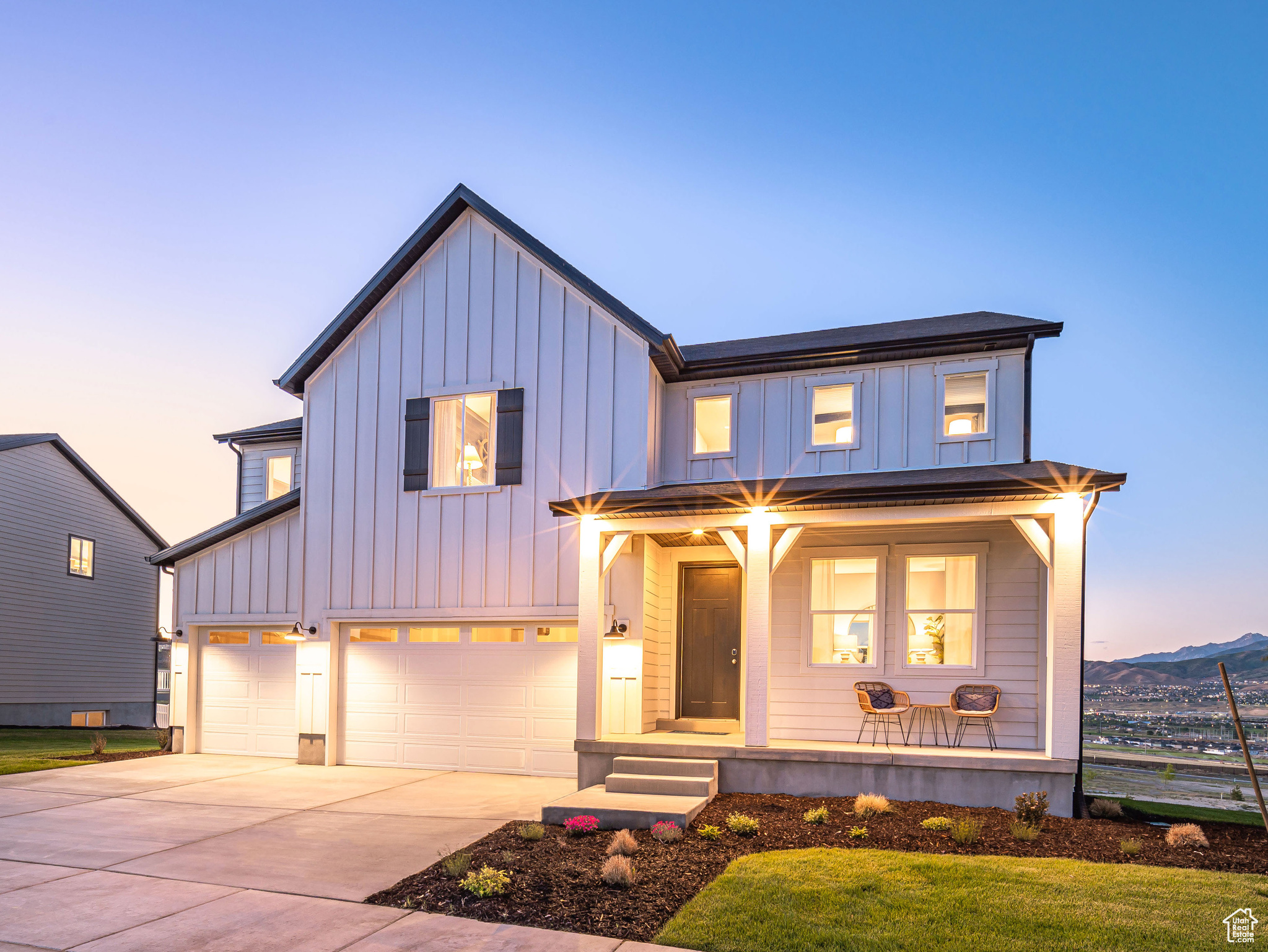 2696 N Bluebell Dr 102 Saratoga Springs UT 84045 901,900