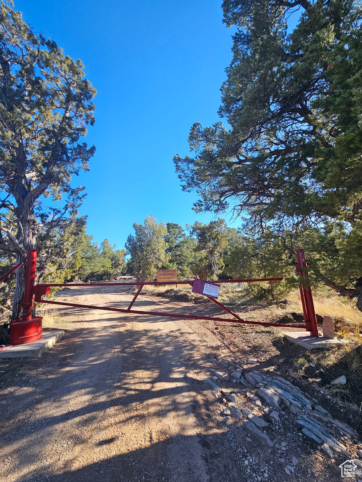 Gated private entrance to Rim Rock Ranches!