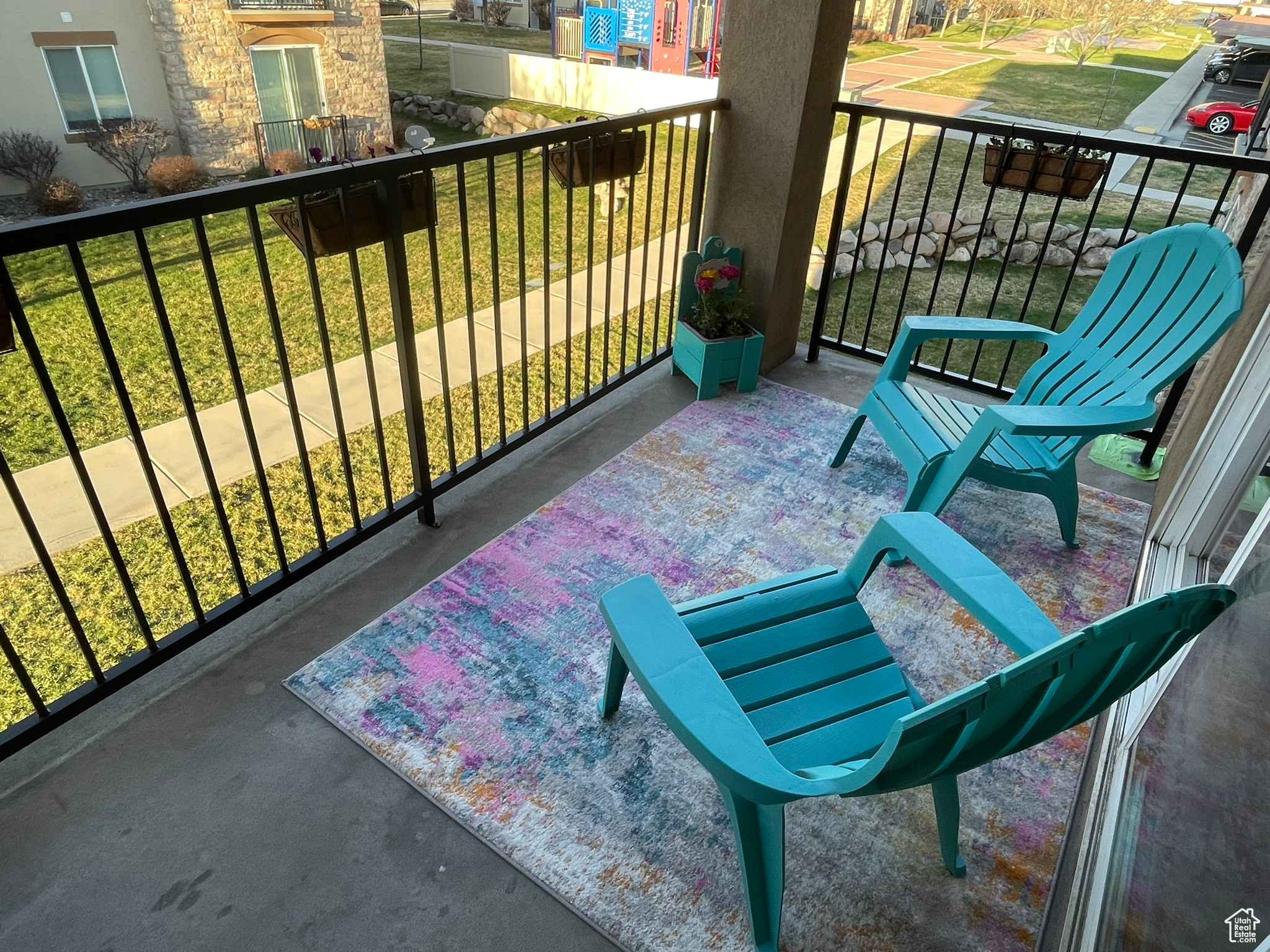 PATIO SEATING