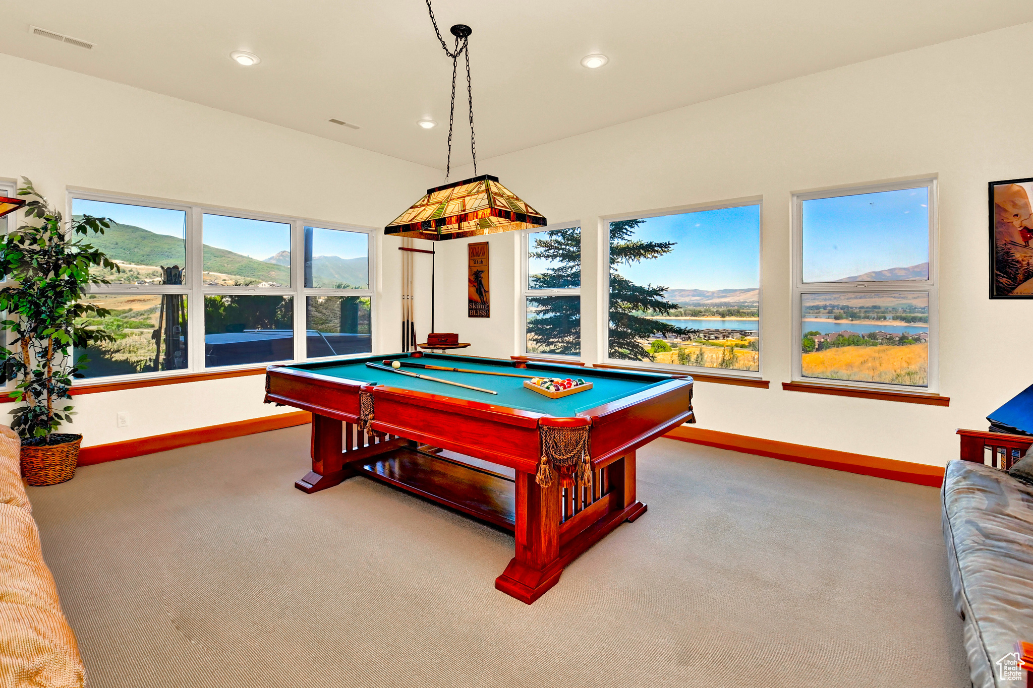 Recreation room featuring carpet, billiards, and a mountain view