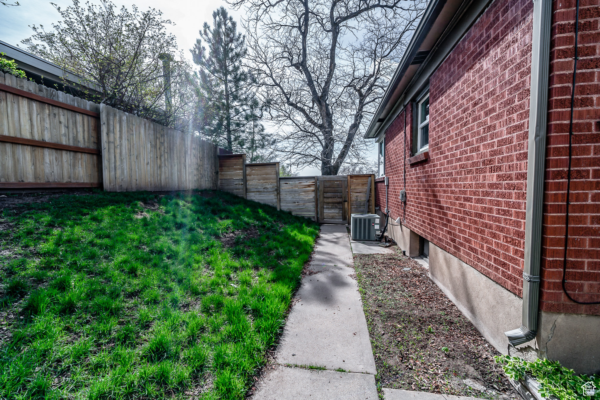 2780 POLK, Ogden, Utah 84403, 4 Bedrooms Bedrooms, 11 Rooms Rooms,1 BathroomBathrooms,Residential,For sale,POLK,1992890