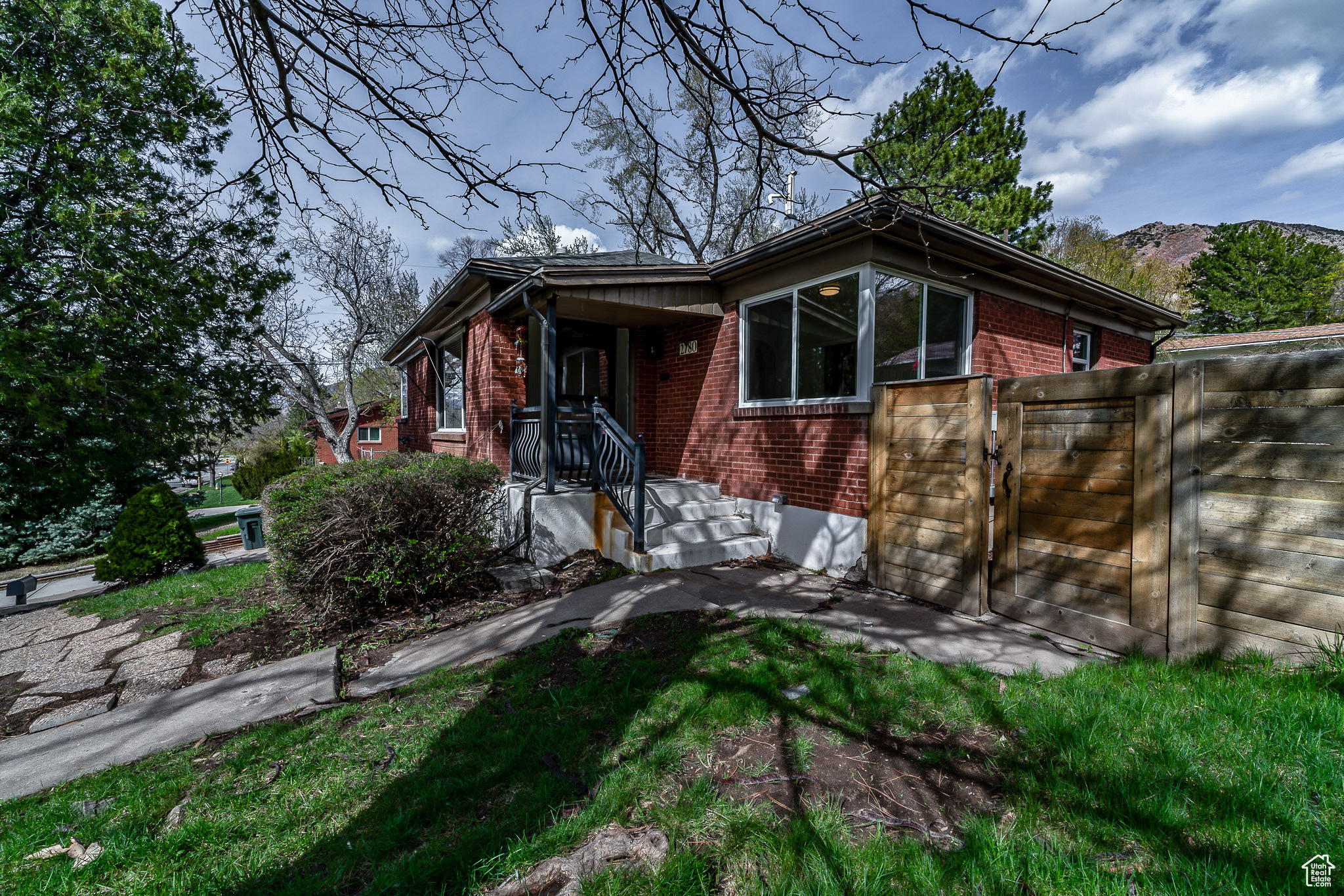 2780 POLK, Ogden, Utah 84403, 4 Bedrooms Bedrooms, 11 Rooms Rooms,1 BathroomBathrooms,Residential,For sale,POLK,1992890