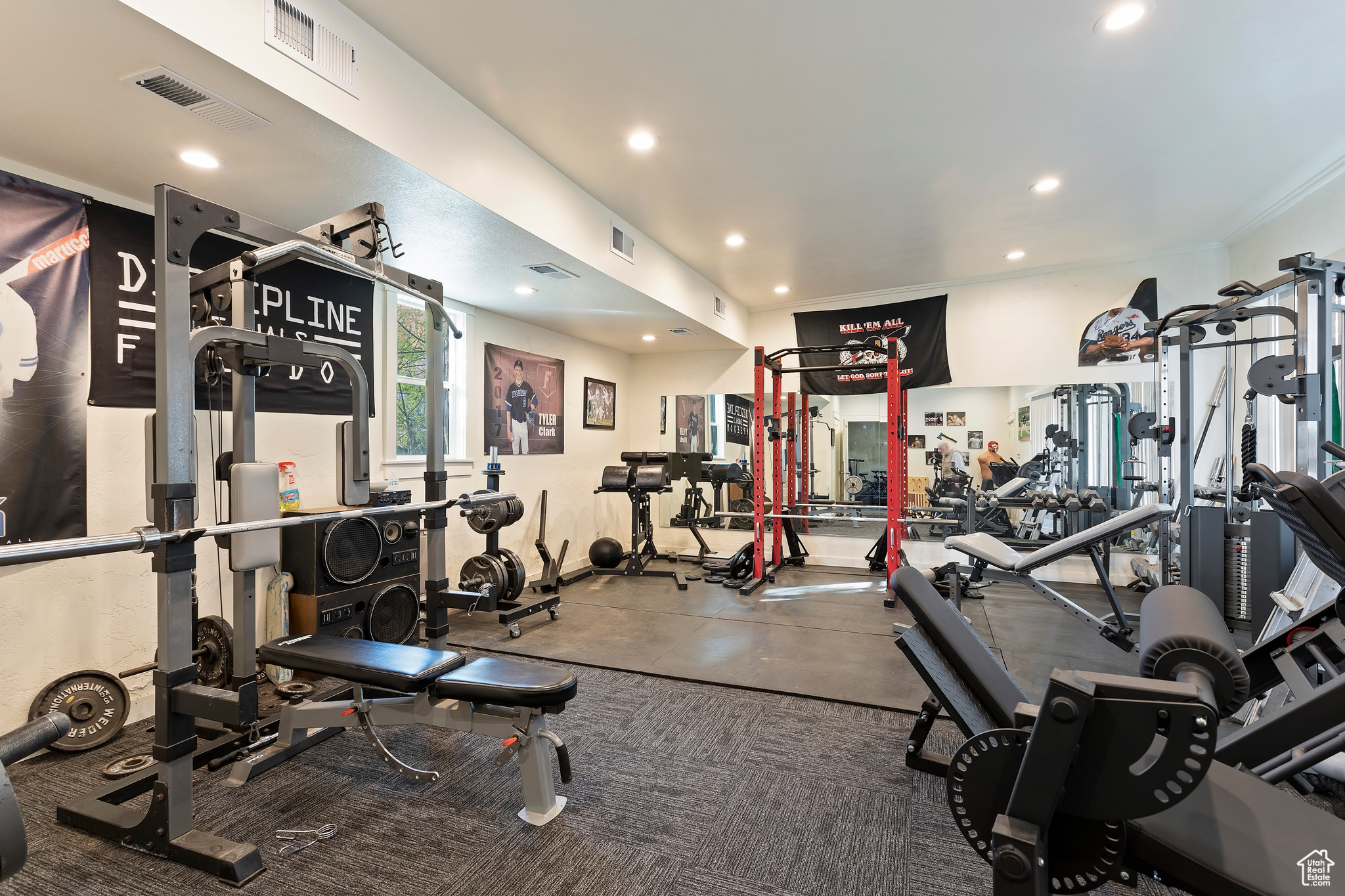 View of exercise room in Shop or commercial business