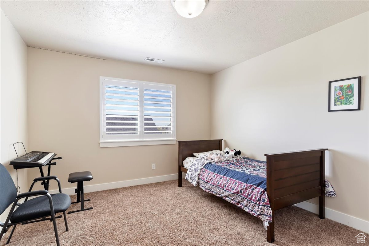 3495 W 275 N, Layton, Utah 84041, 4 Bedrooms Bedrooms, 11 Rooms Rooms,2 BathroomsBathrooms,Residential,For sale,275,1993401